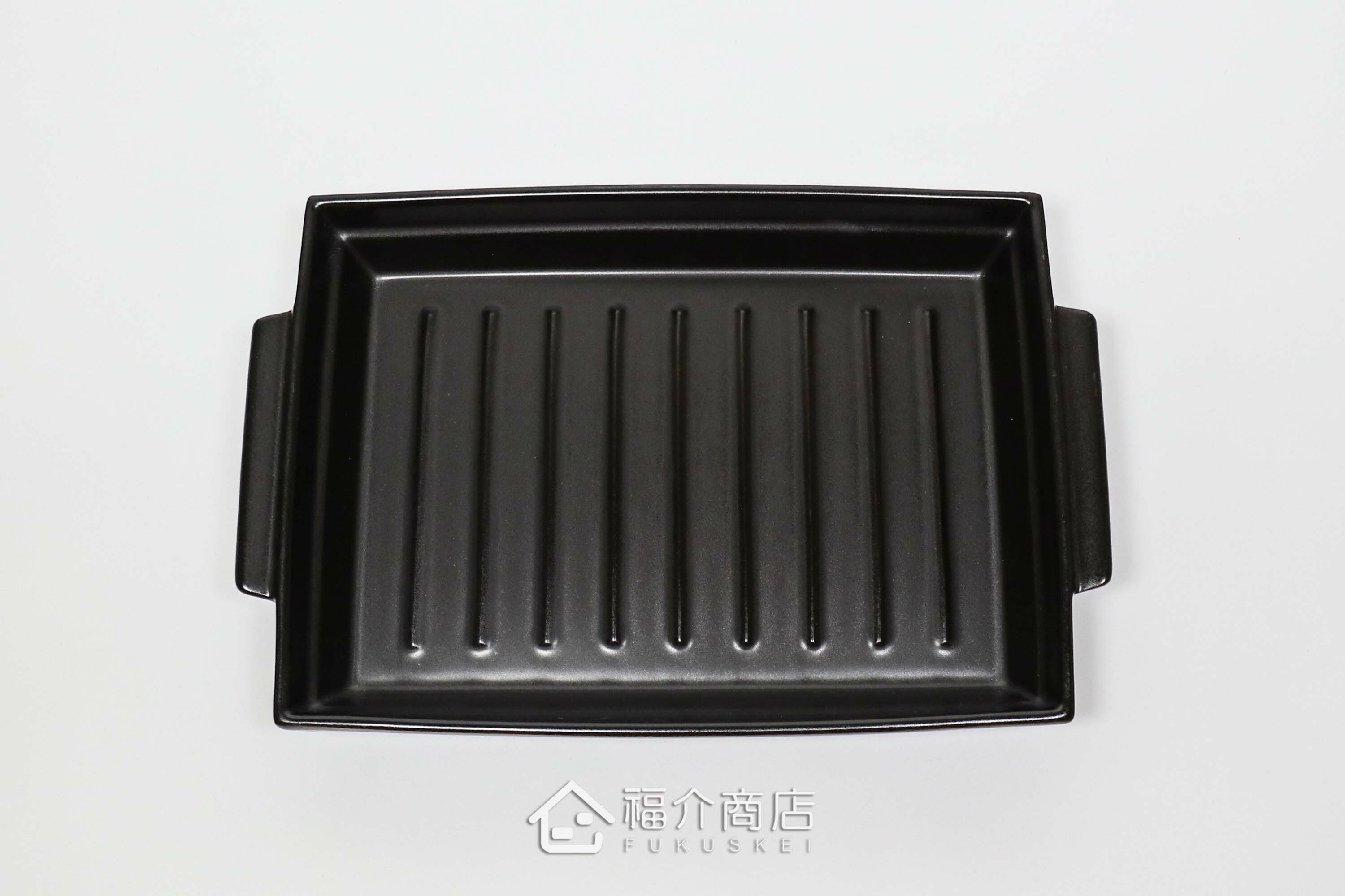 蒸、烤、焗烤等料理都能完成的耐熱陶瓷烹飪器