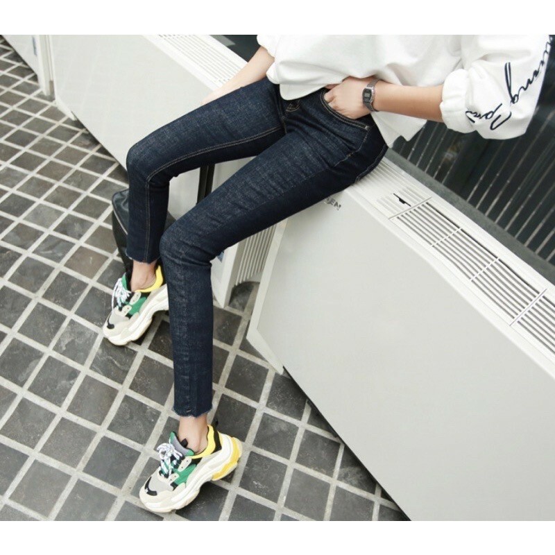 026深藍鉛筆彈性褲頭牛仔褲