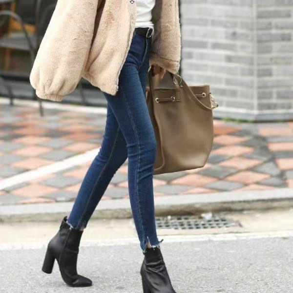 402022 071內刷毛開衩褲腳伸縮褲頭瘦腿長褲 藍L