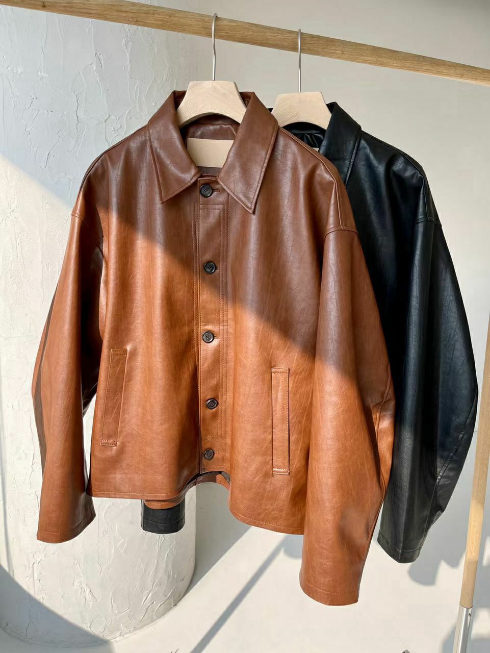 反領開胸合成皮褸 JK2493