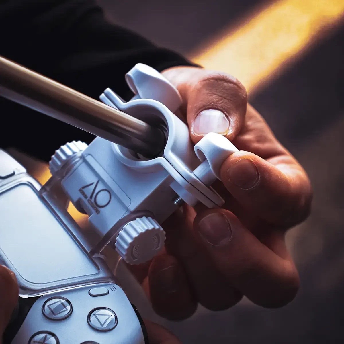 AO PS5 Hose Holder - White