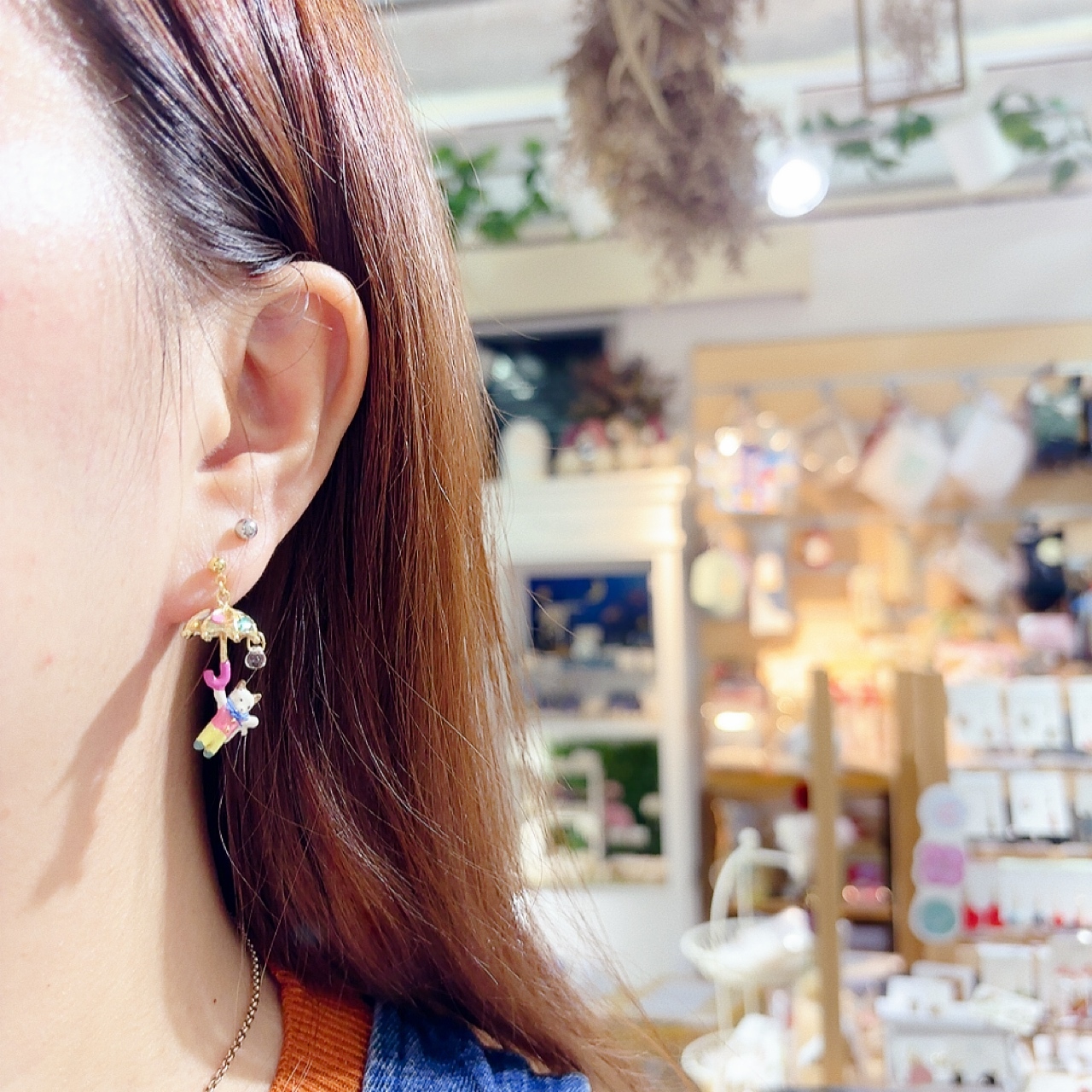 雨季下的貓咪耳環