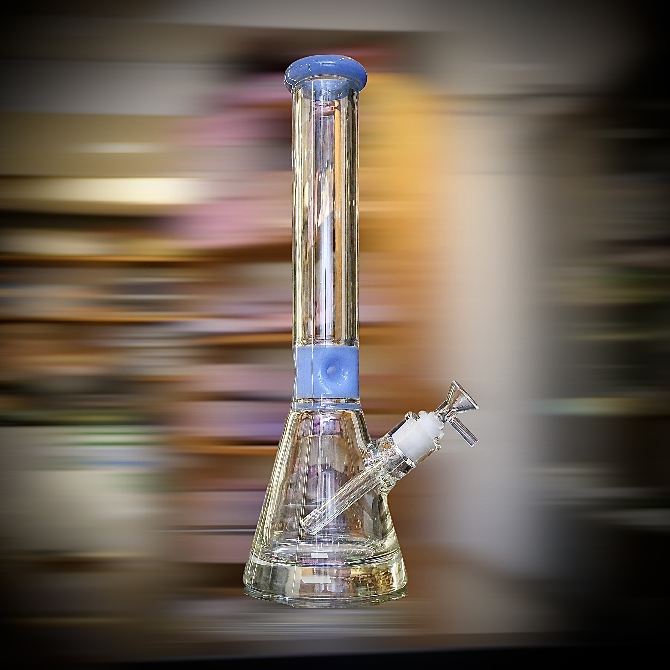 LARGE BEAKER WATER PIPE 563