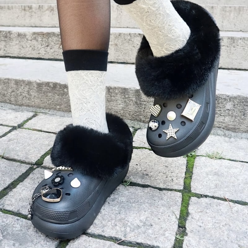 CROCS FUREVER CRUSH SHOES 泡芙 毛絨款 軟絨毛 洞洞鞋 四色 黑/奶茶/寶寶藍/咖啡