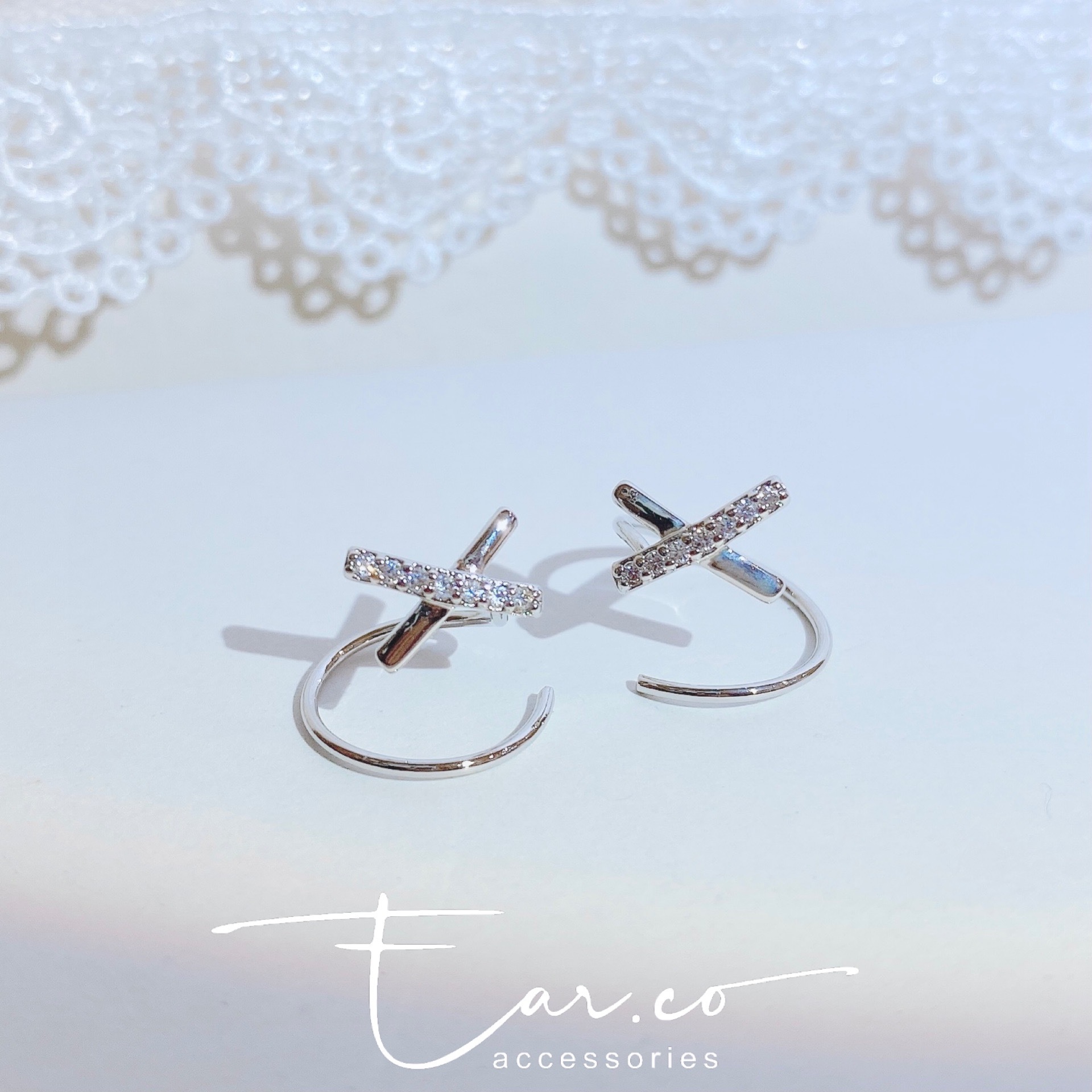 迷你閃石交叉連體小耳圈 [睡覺不用脫! ] #A719