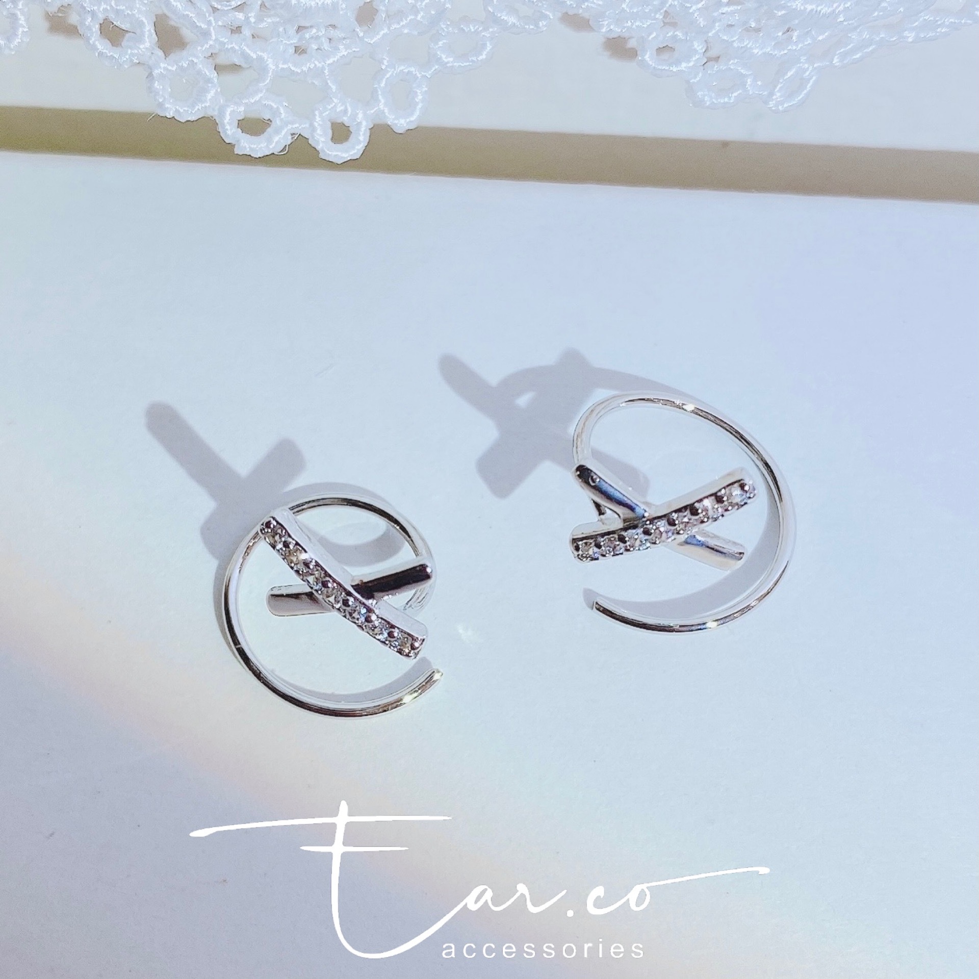 迷你閃石交叉連體小耳圈 [睡覺不用脫! ] #A719