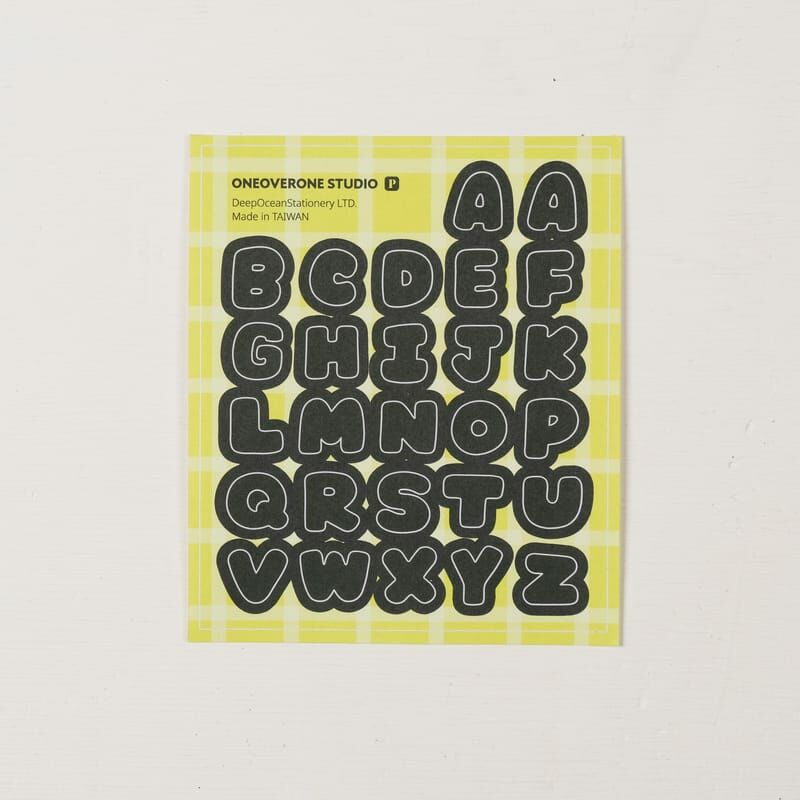 胖胖的英文字母貼紙 ｜1/1工作室