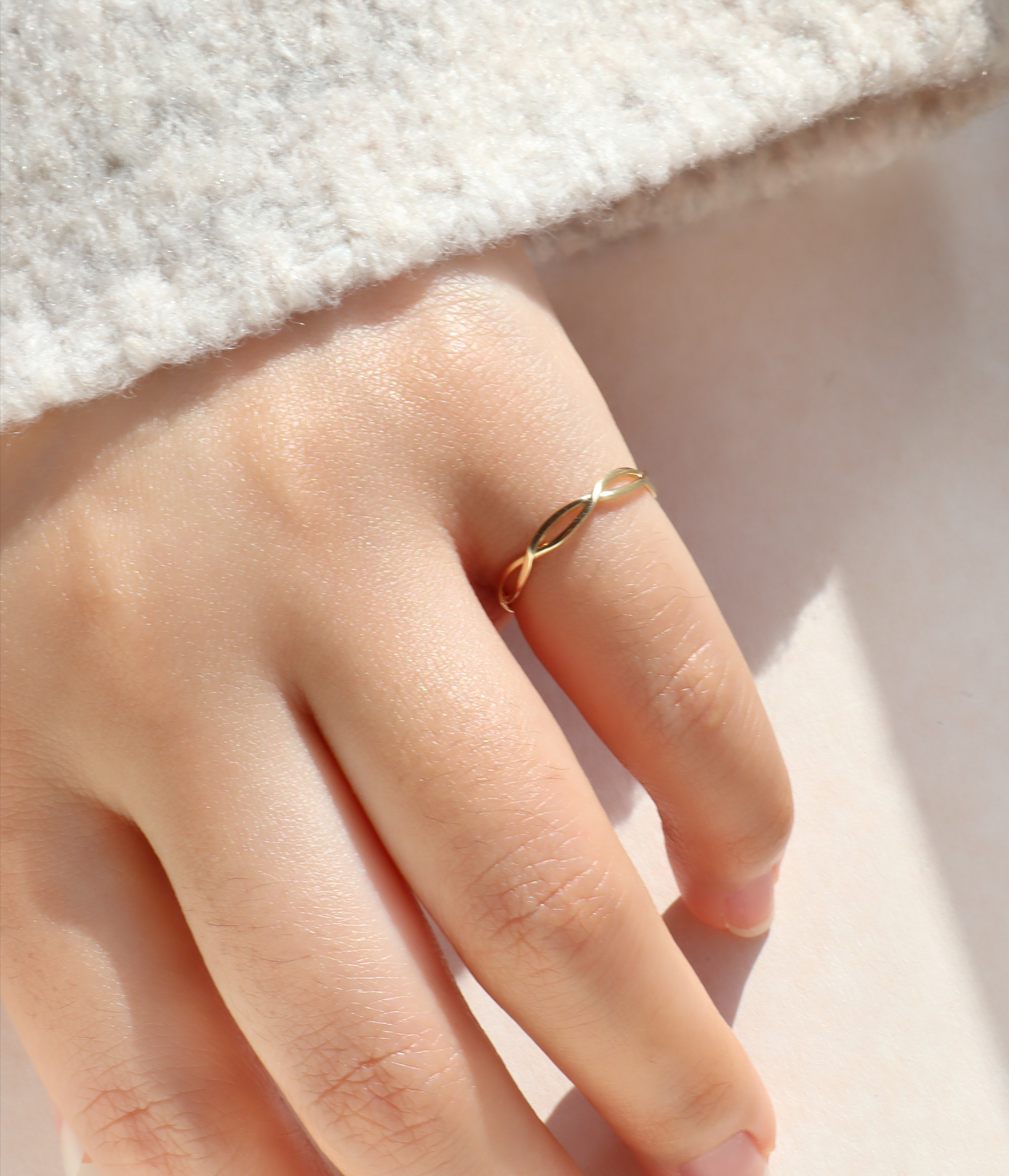 10K/交錯小流線戒指