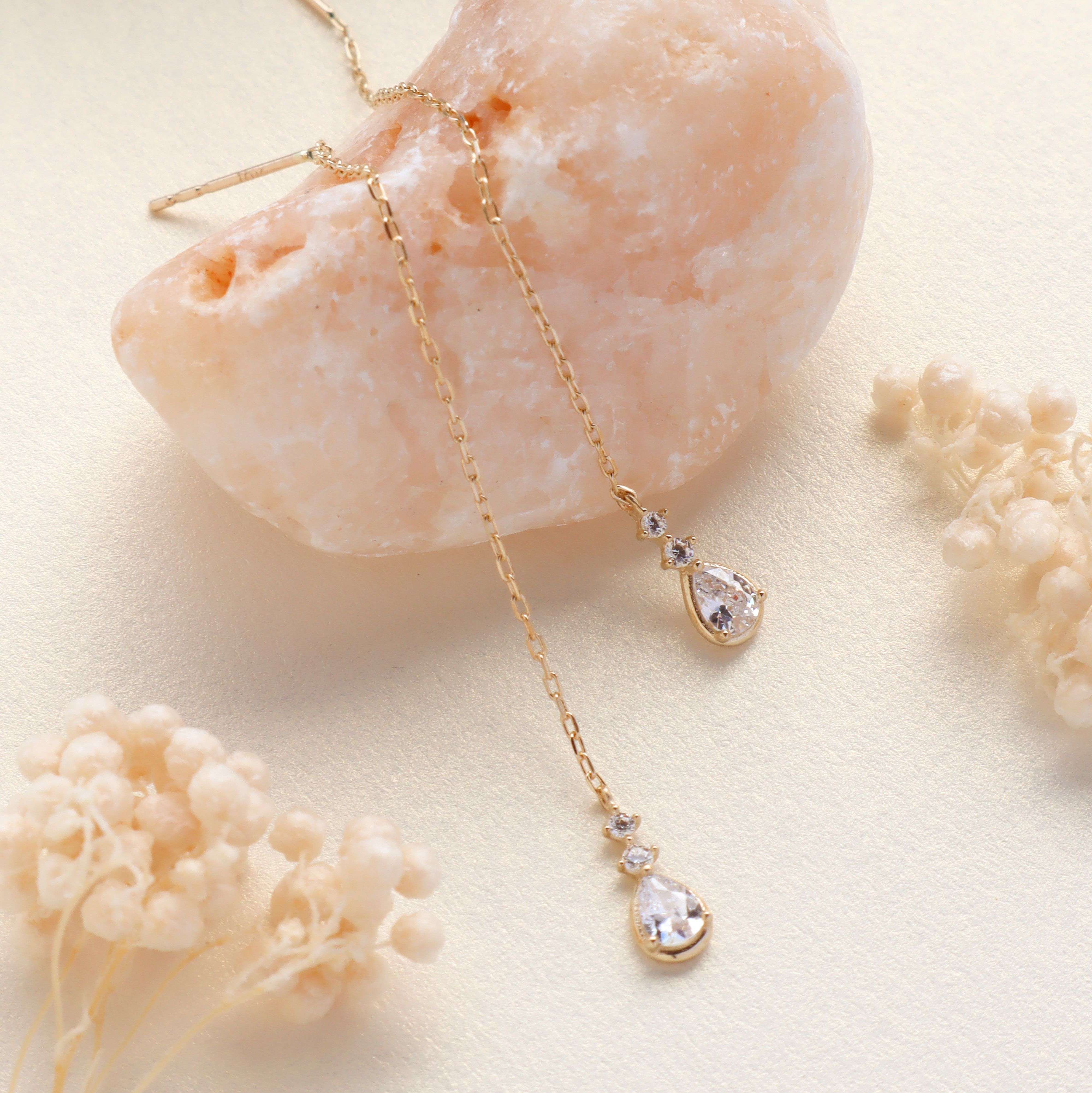 10K/垂墜小水滴耳環