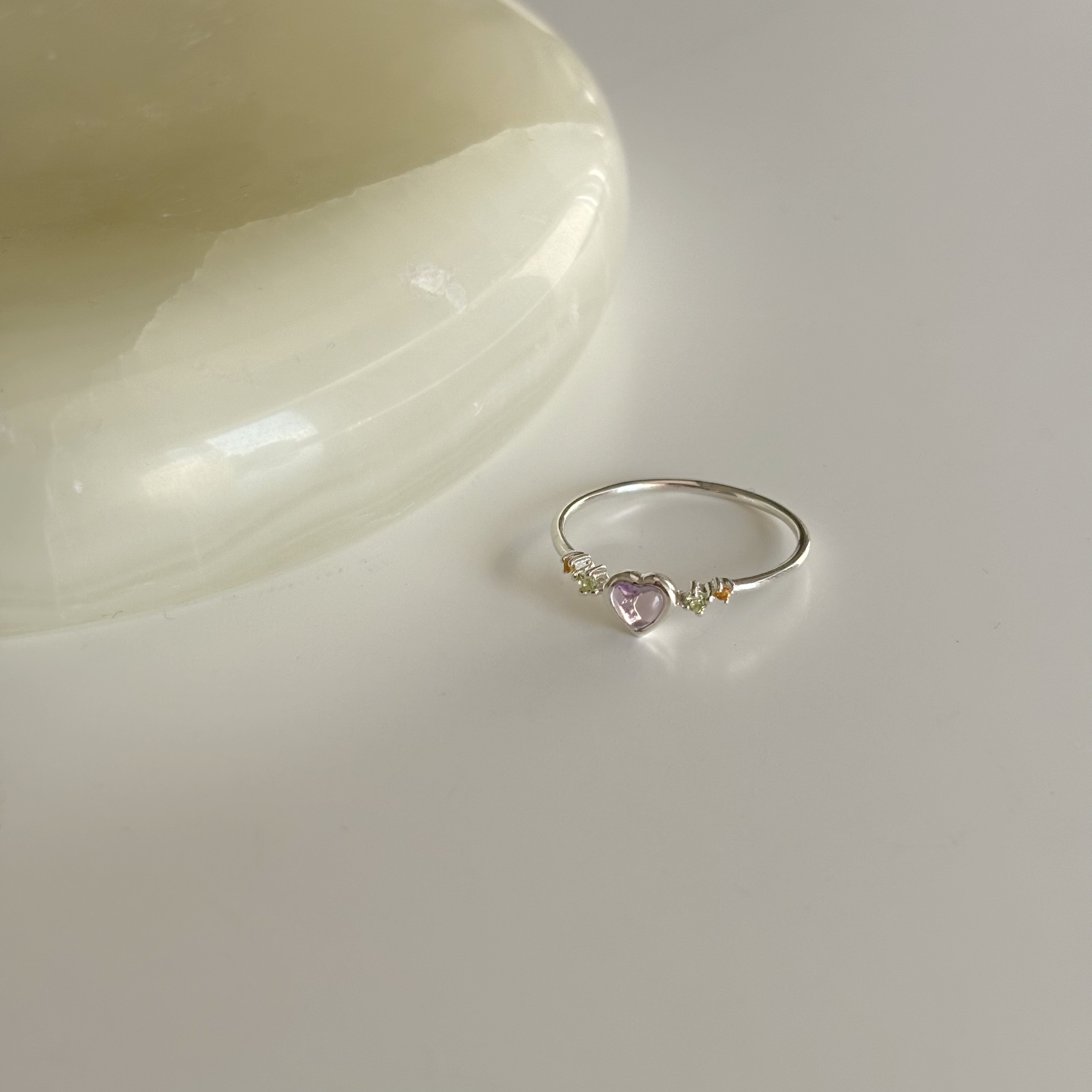 QQ heart流星紫水晶微V形戒指