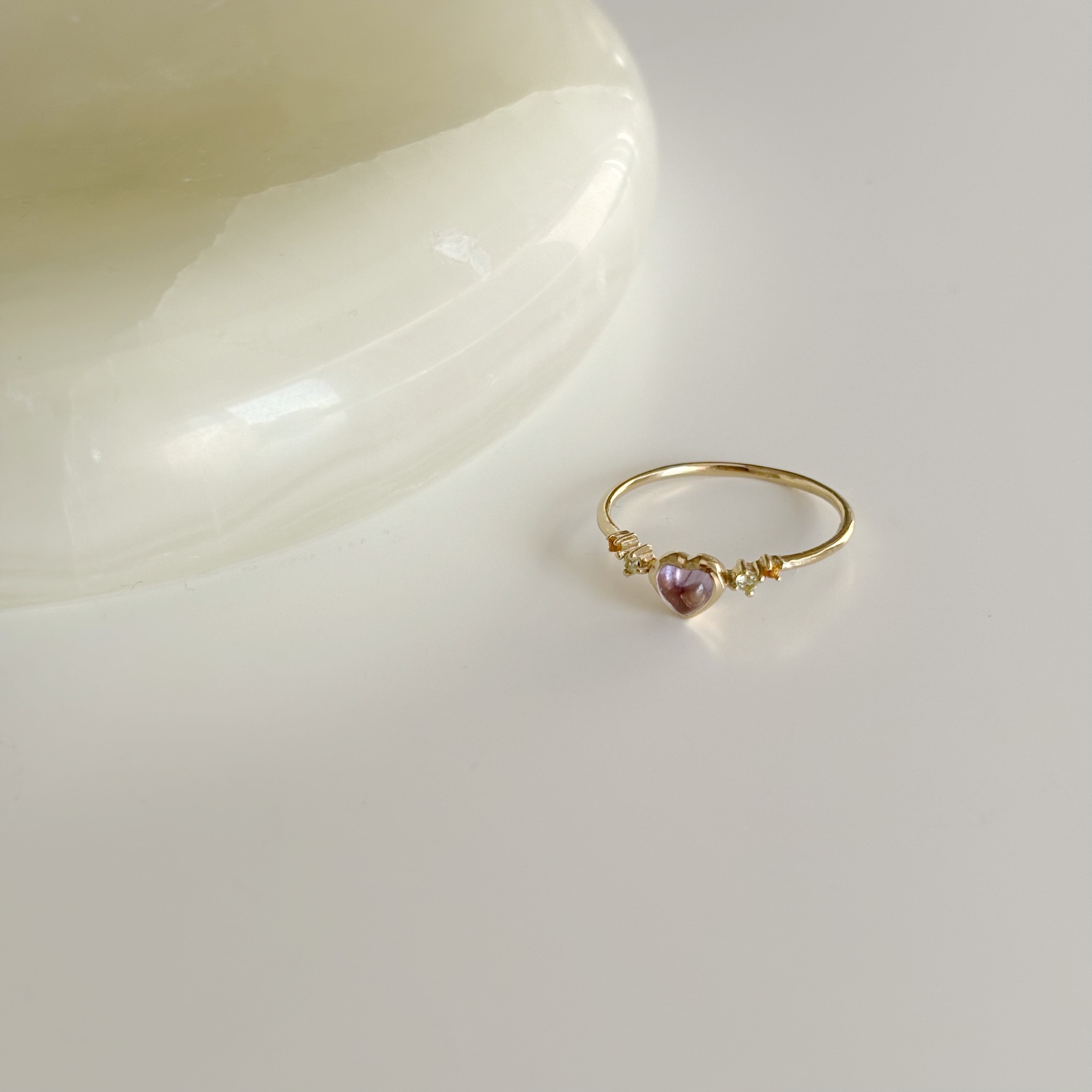 QQ heart流星紫水晶微V形戒指