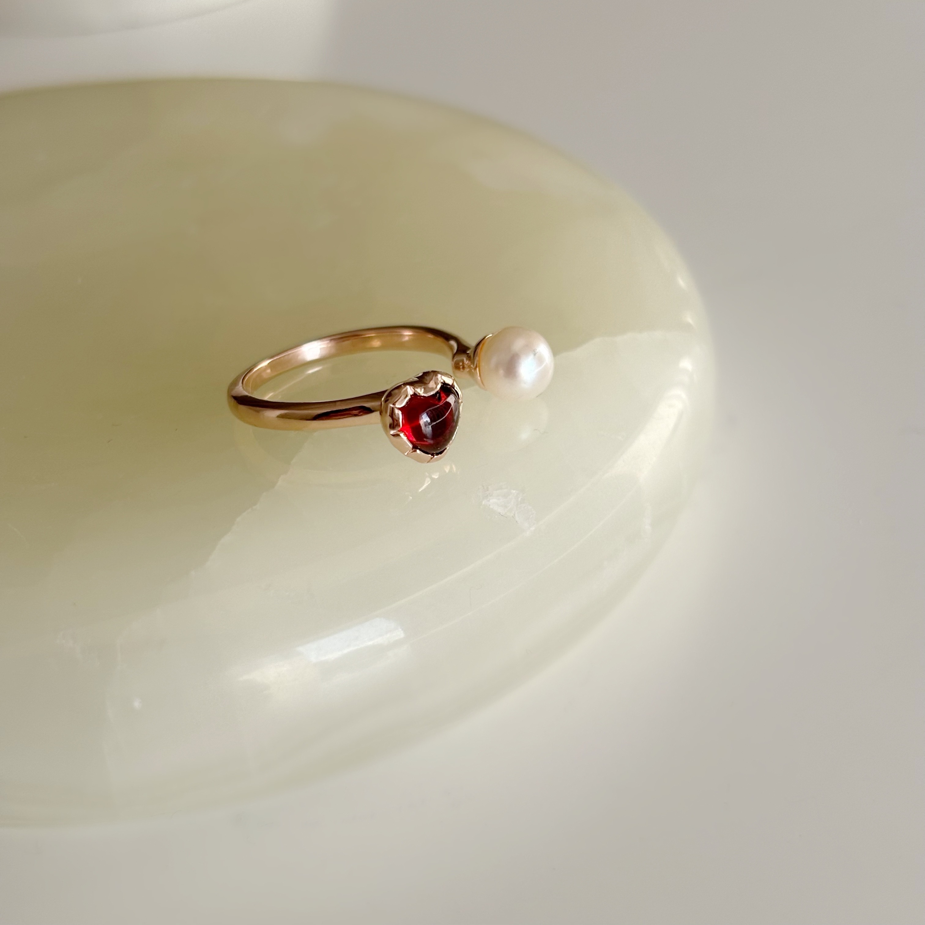 QQ heart石榴石大珍珠可調戒指