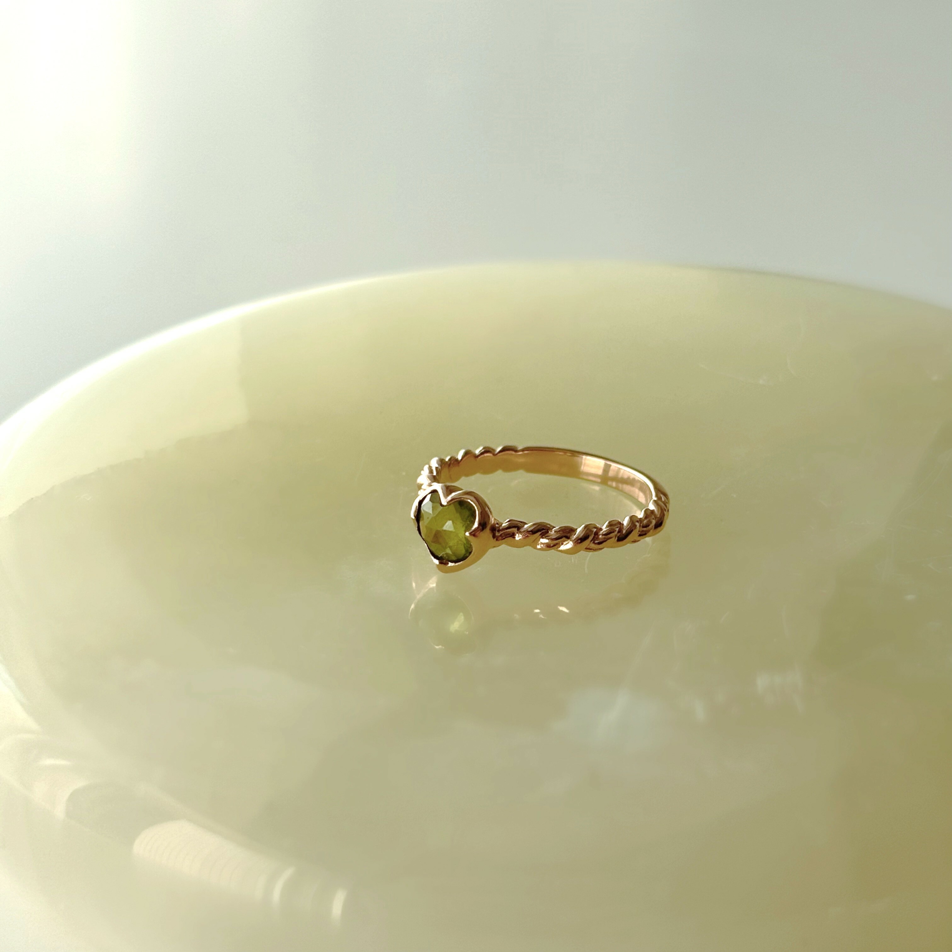 Melting heart維蘇威石麻花厚戒指