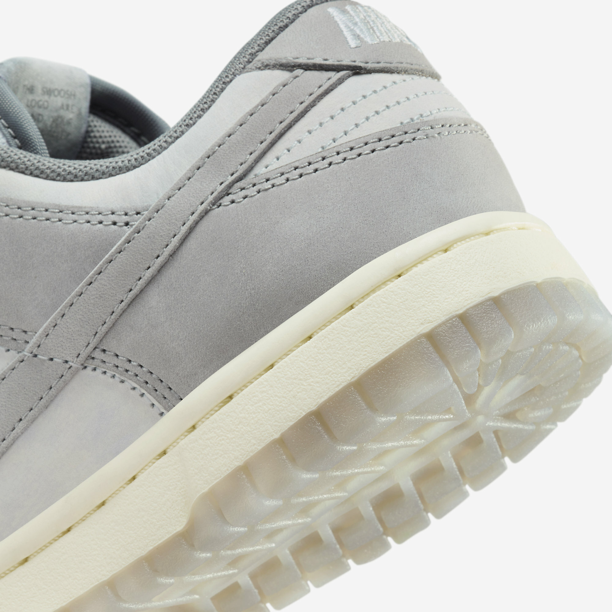 NIKE DUNK LOW W COOL GREY FOOTBALL GREY 歐美限定霧灰女款FV1