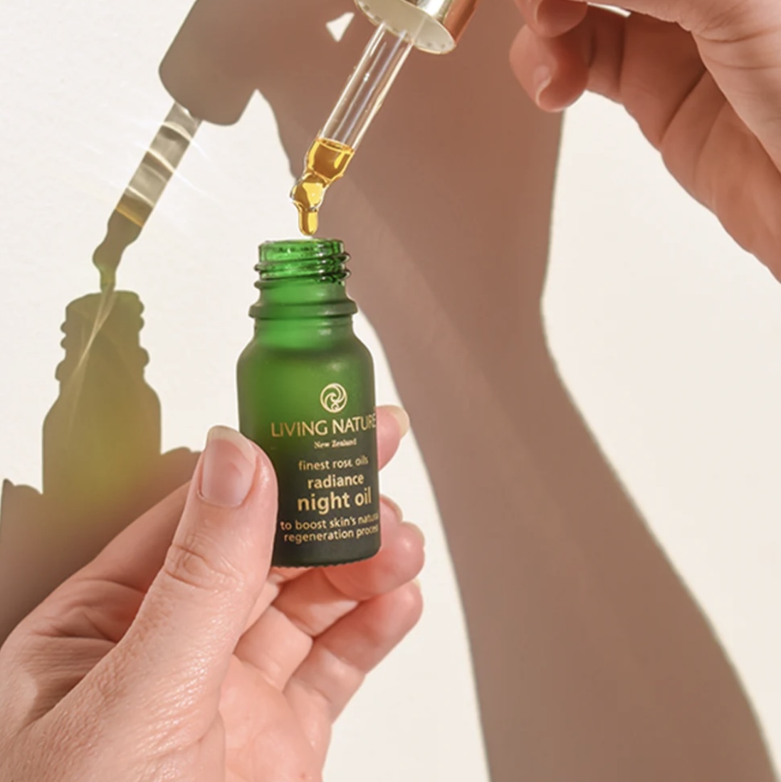 Living Nature Radiance Night Oil (Professional Range) 亮肌修復精華油 (專業裝) 50ml
