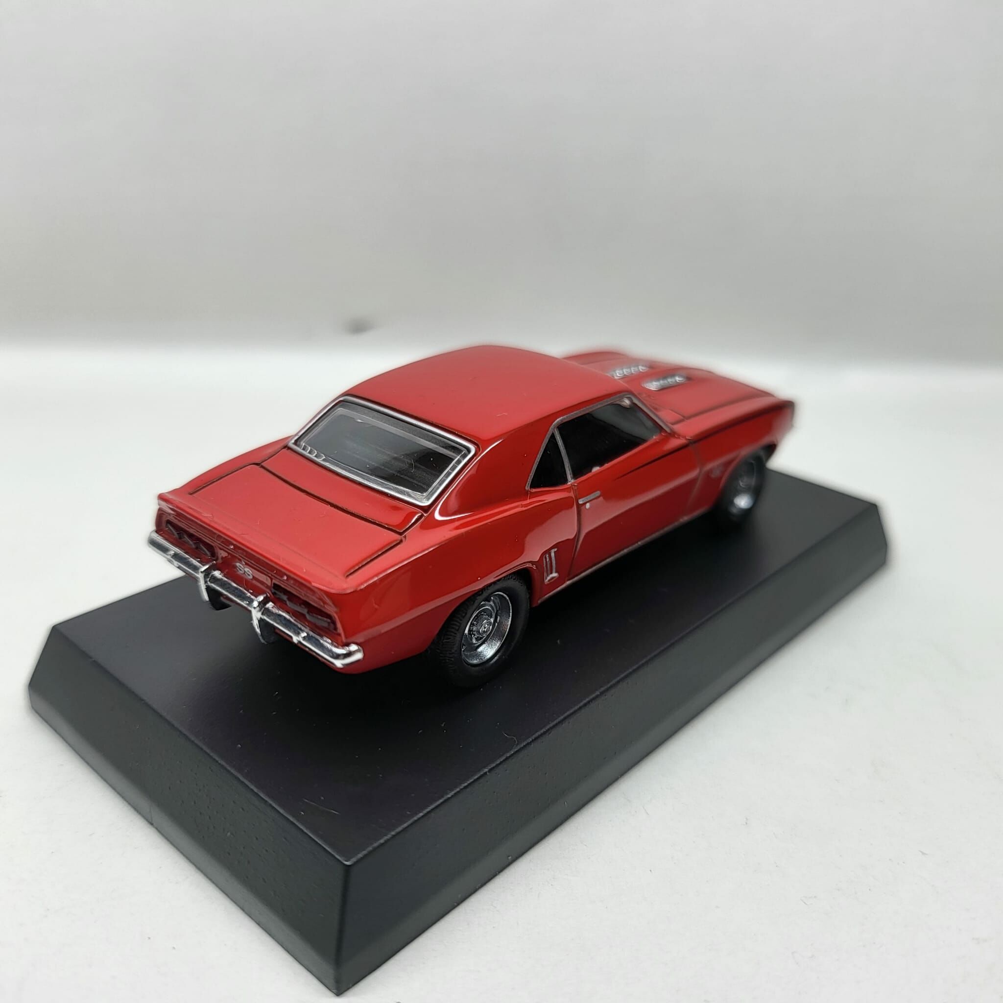 Kyosho 1/64 Chevrolet Camaro SS Red