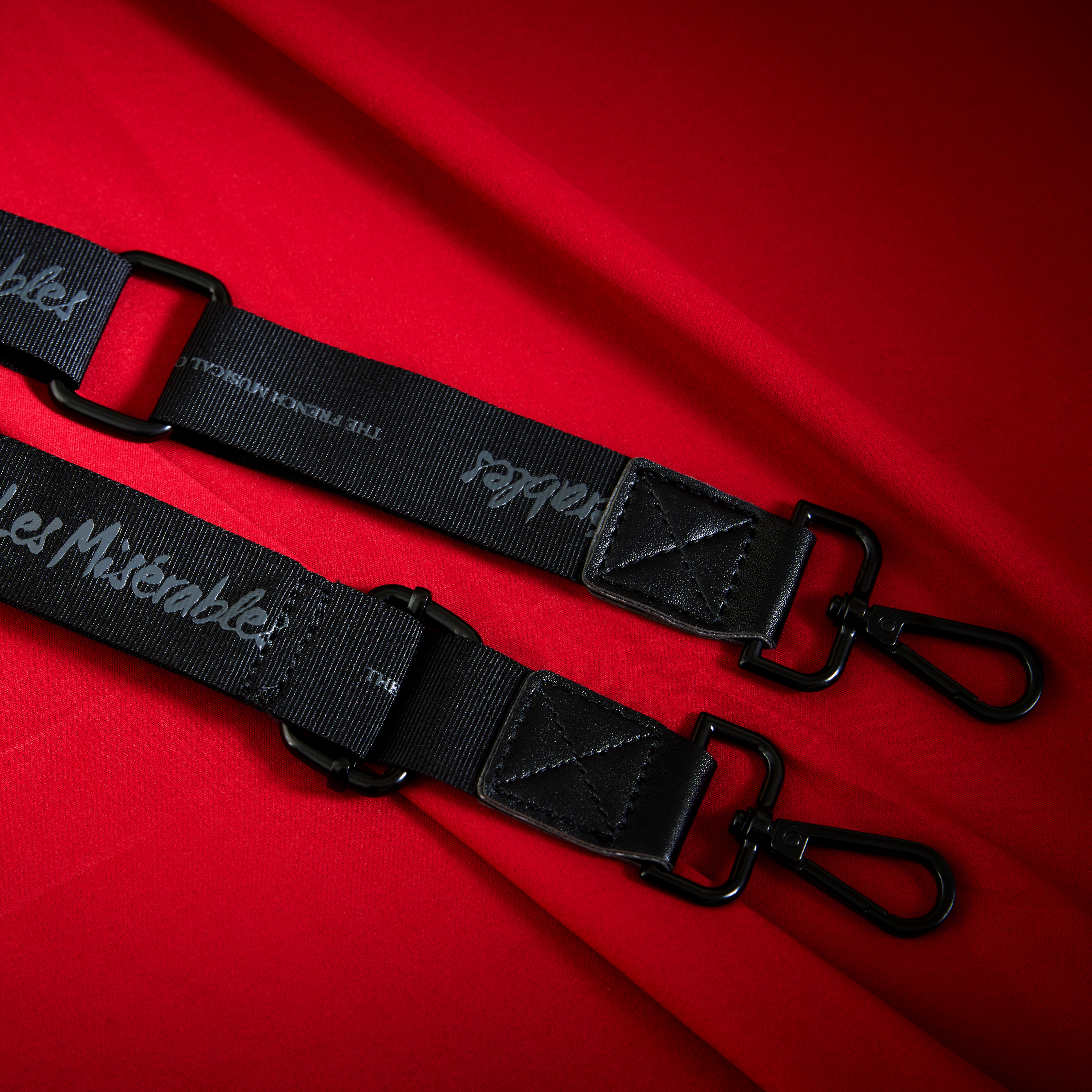 思佐拉 背水一戰 背帶