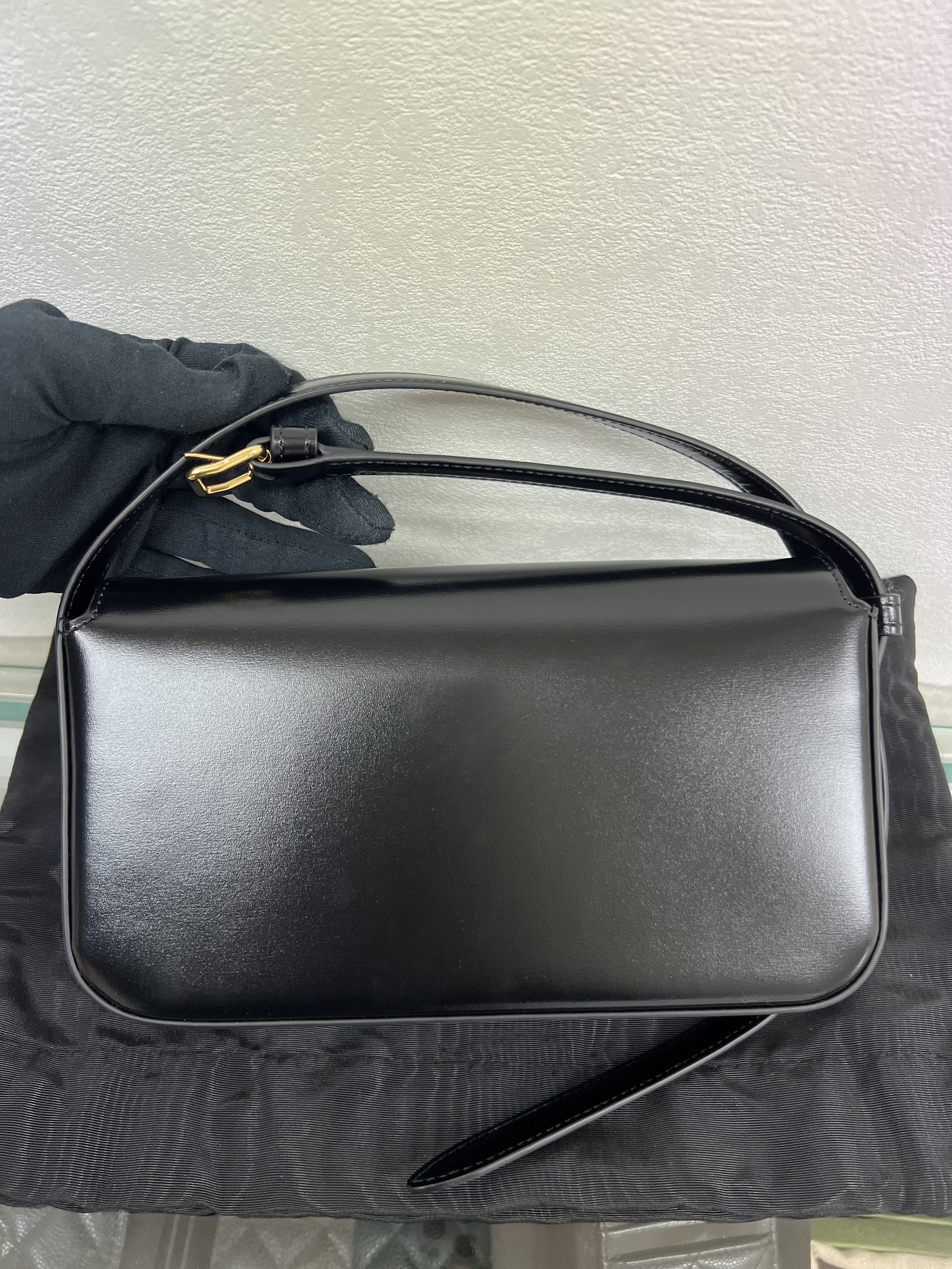 *Unused* Celine triomphe shoulder bag (black)