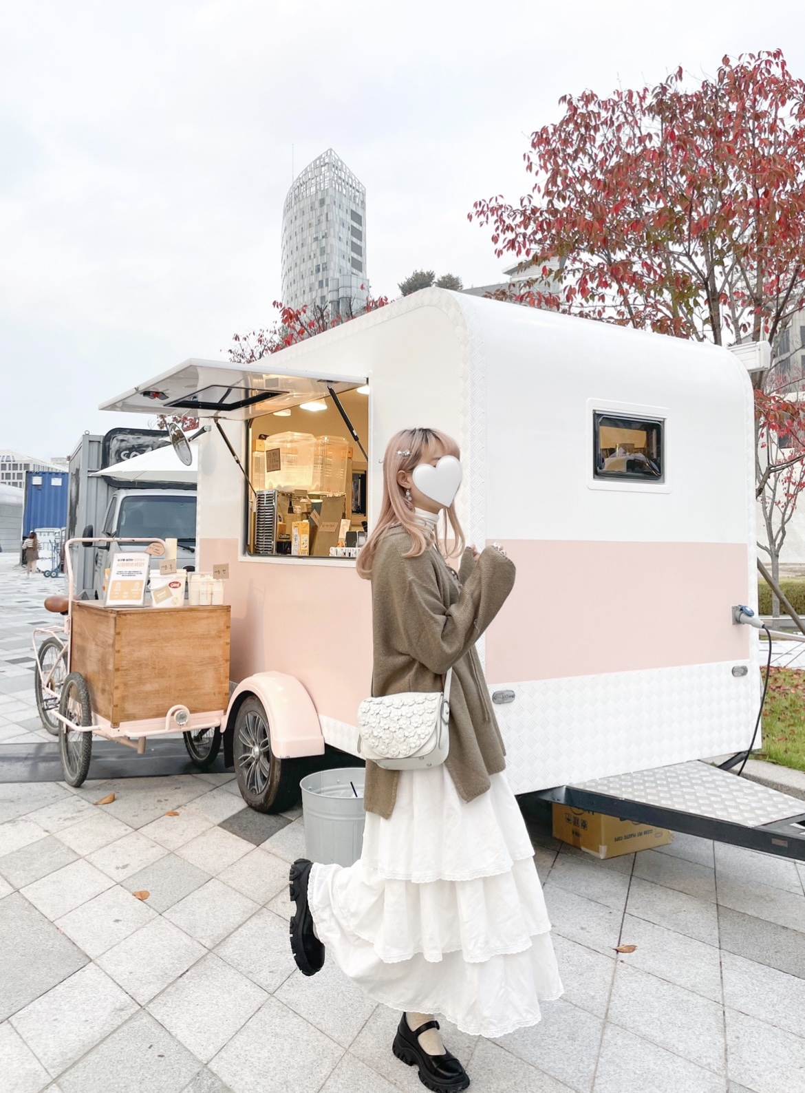 三層蕾絲邊蛋糕裙 · 2色入