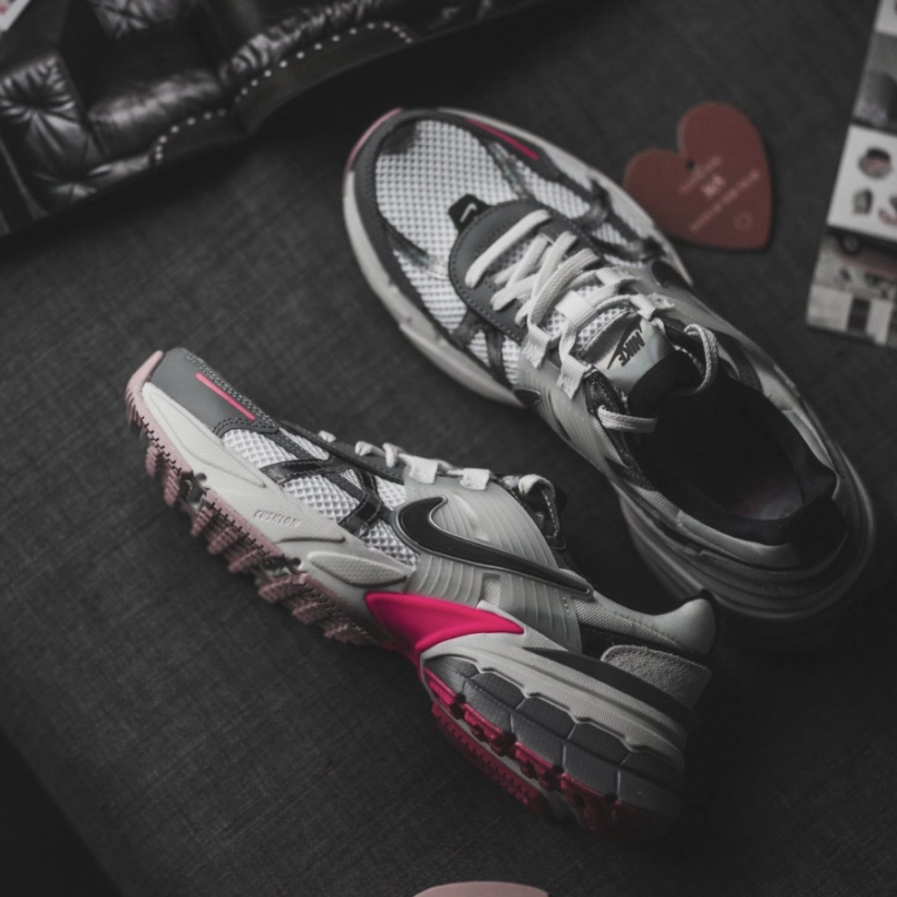 Nike V2K Runtekk Grey Pink 黑桃銀灰 龍年限定 Y2K 復古老爹鞋 休閒鞋