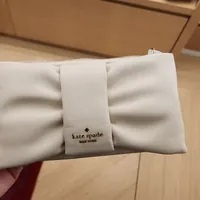 [S] KATE SPADE KC594 MILLIE BOW MEDIUM WRISTLET SMOOTH LEATHER,MERINGUE, 196021322990 (SKS955)