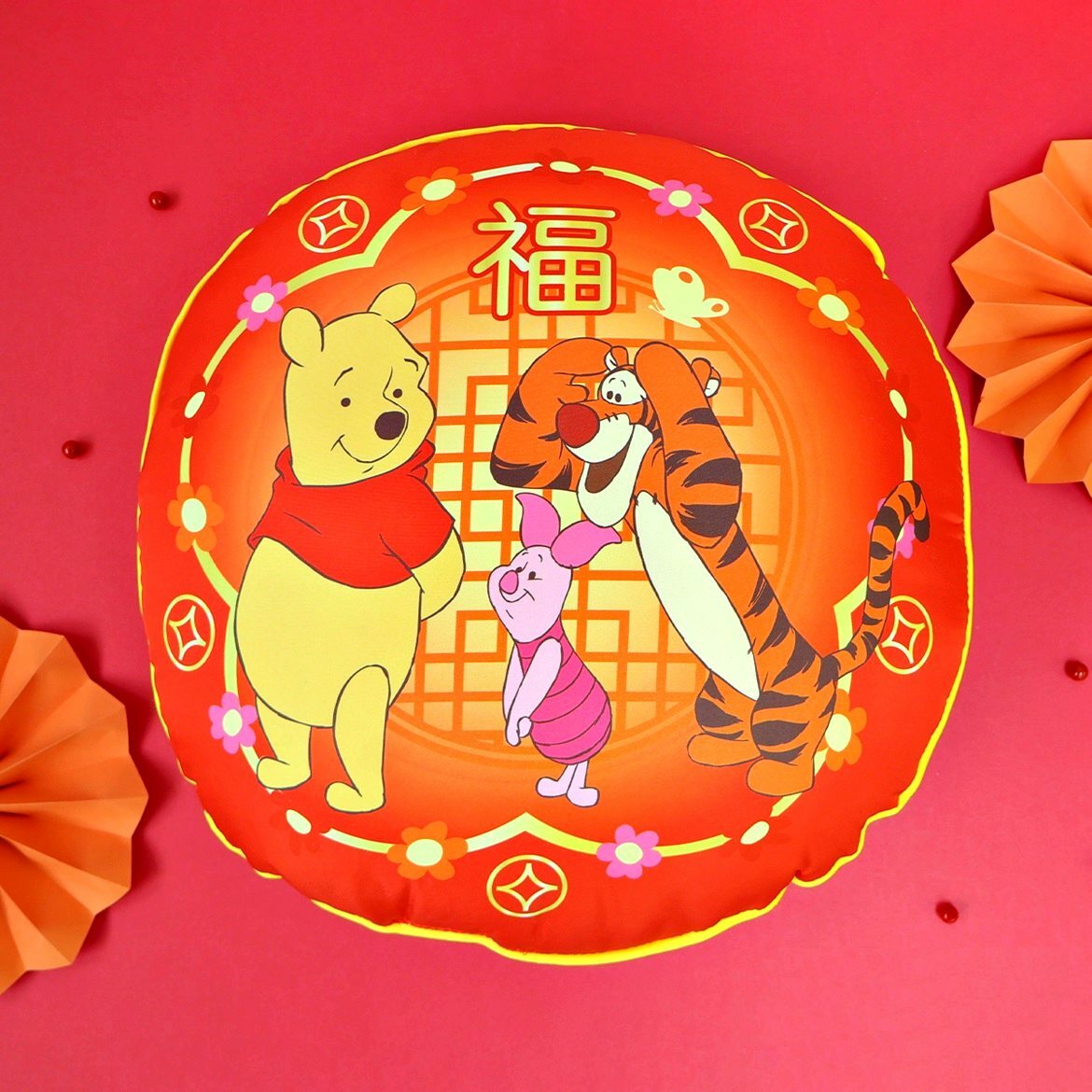 迪士尼小熊維尼  咕臣 抱枕 坐墊 (新年版)