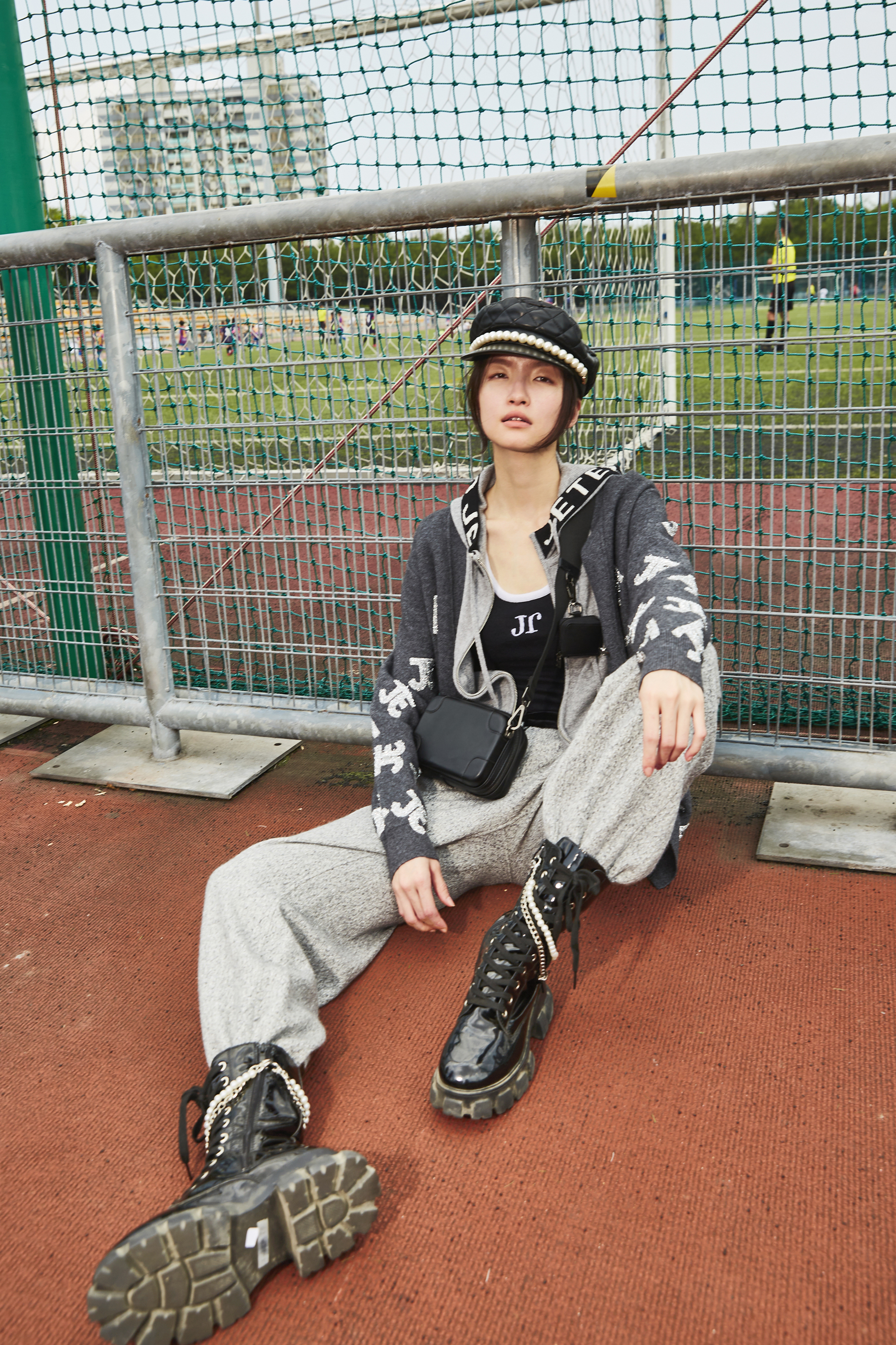 BC15052B1 霧銀織層綿羊毛運動棉褲