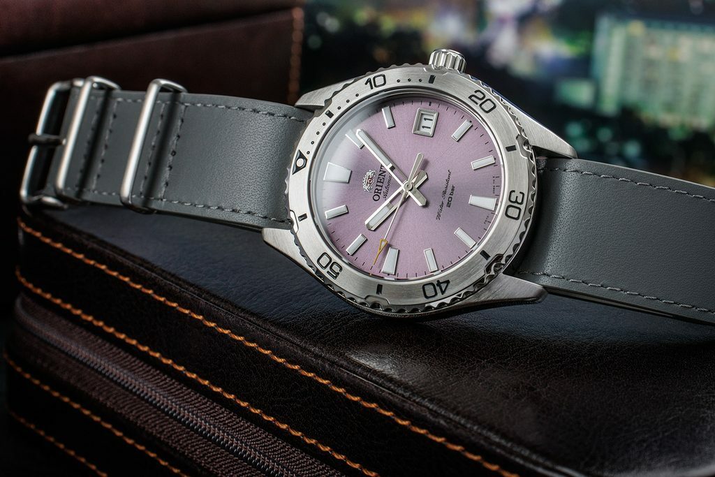 萬年鐘錶 - 東方錶  ORIENT  皮革錶款機械水鬼潛水錶 RA-AC0Q07V  錶徑: 39.9mm