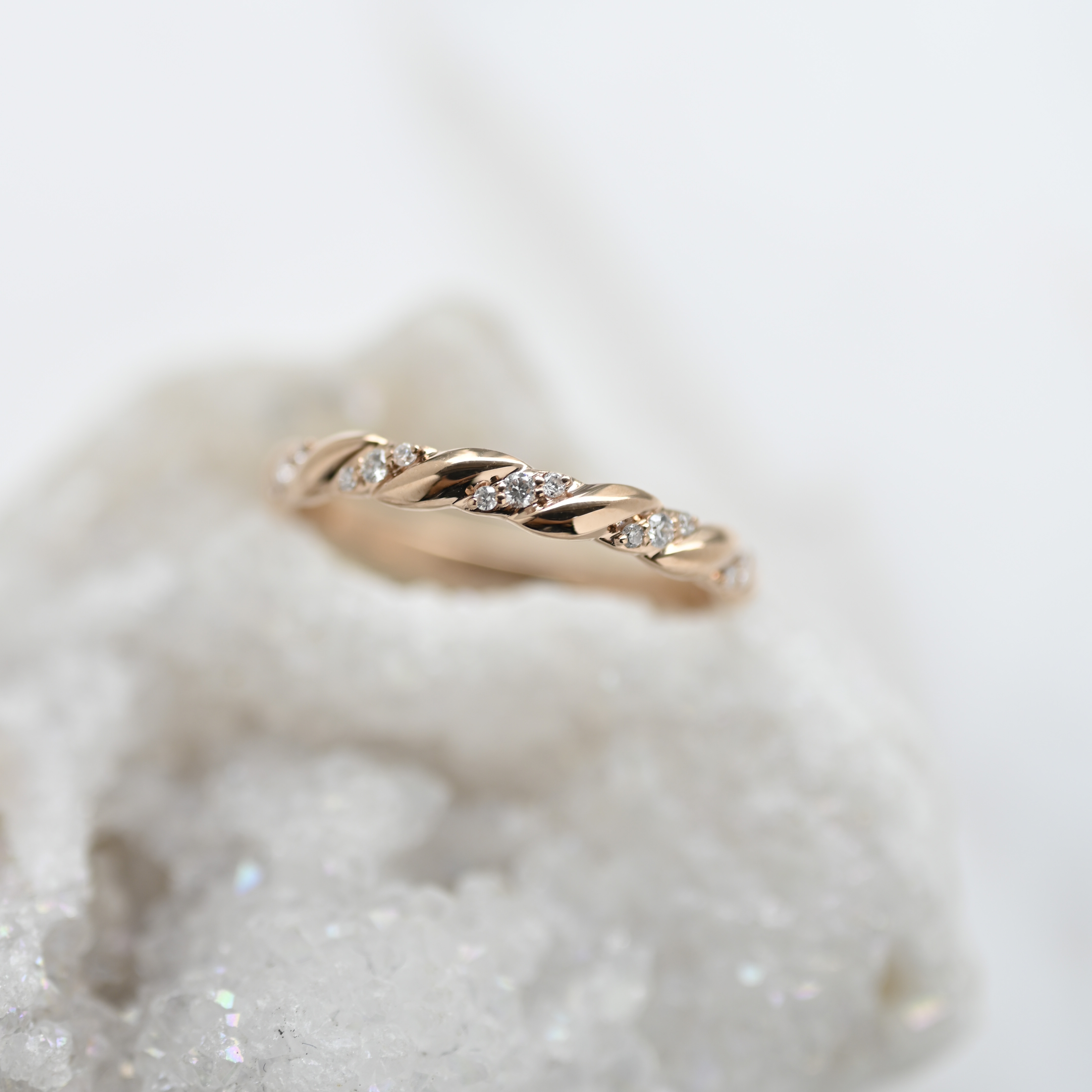 18K Girar Diamond Ring