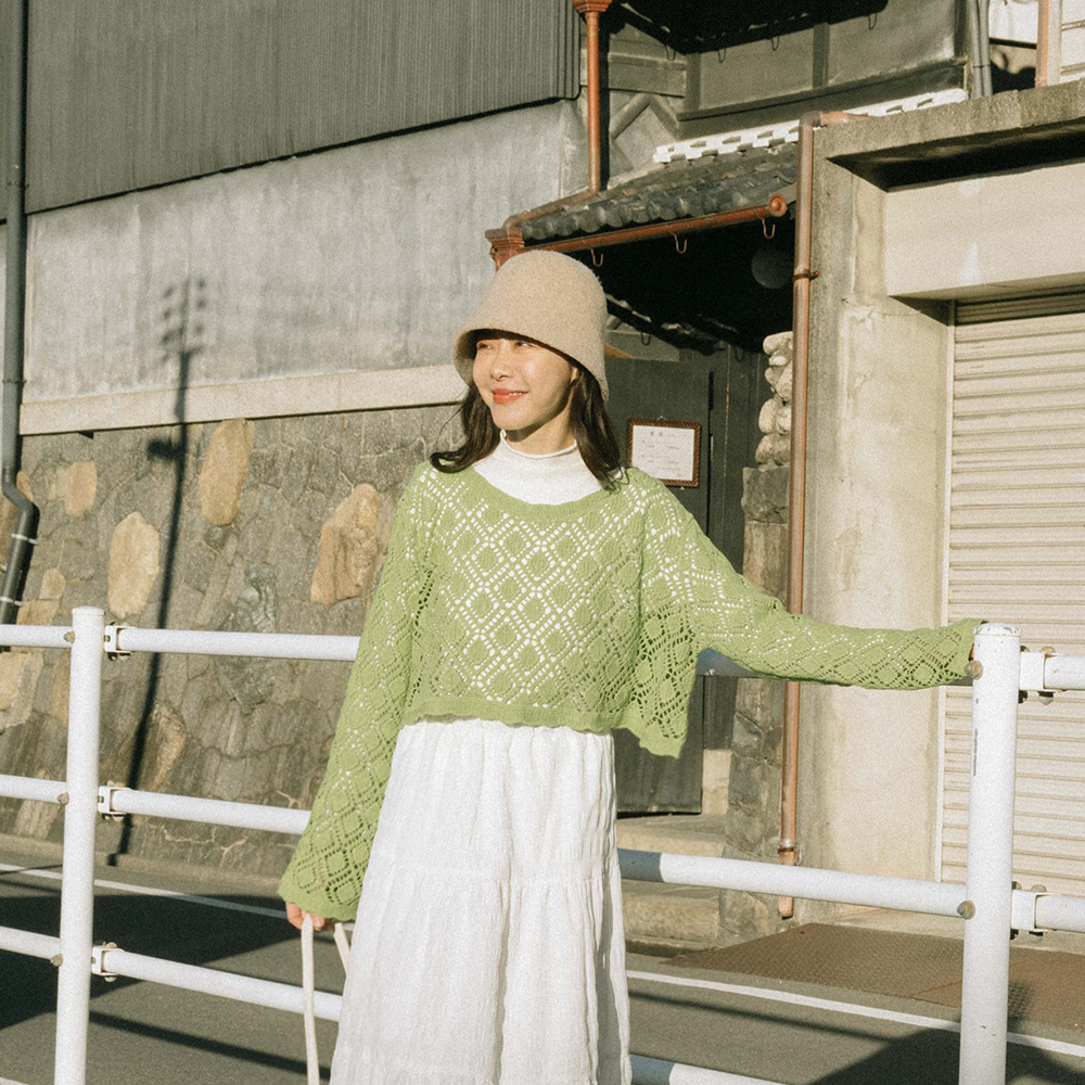 Diamond cutout knitted cropped top three colors【01098012】in stock+pre-order