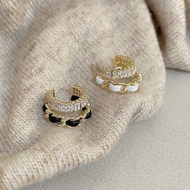 香奶風 皮革穿鍊金鑽耳骨夾