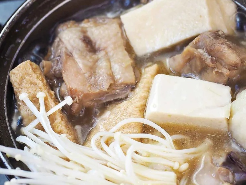 【台中潮港城】太陽百匯平日自助午/晚餐吃到飽-香氣濃郁 — 燒酒雞