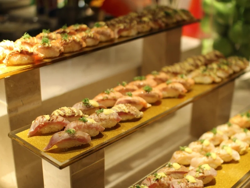 【台中潮港城】太陽百匯平日自助午/晚餐吃到飽-壽司