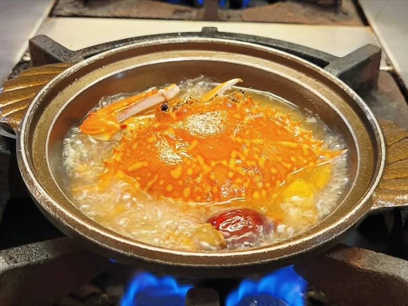 【台中潮港城】太陽百匯平日自助午/晚餐吃到飽-霸王螃蟹海鮮粥