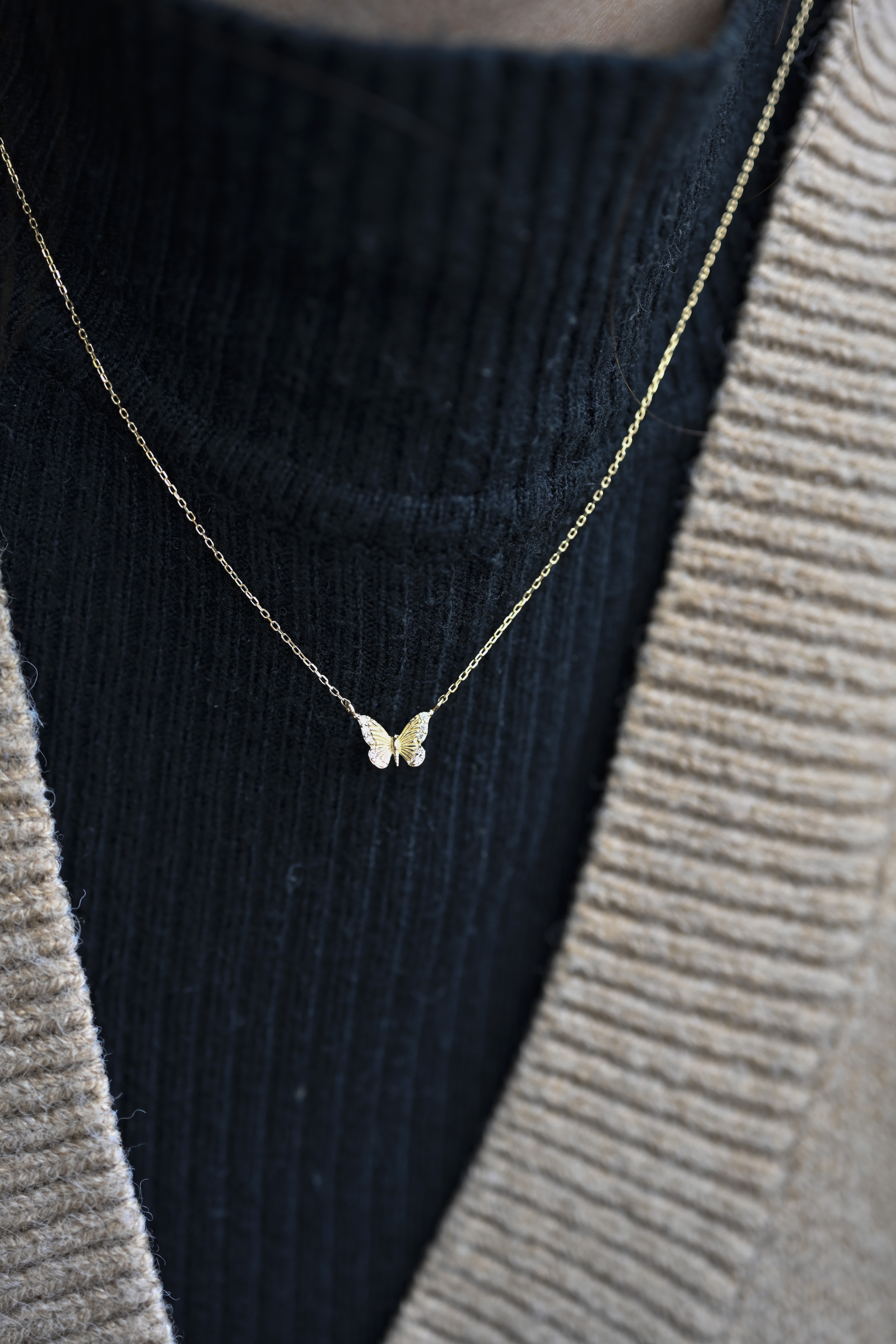 18K Nabi Diamond Necklace