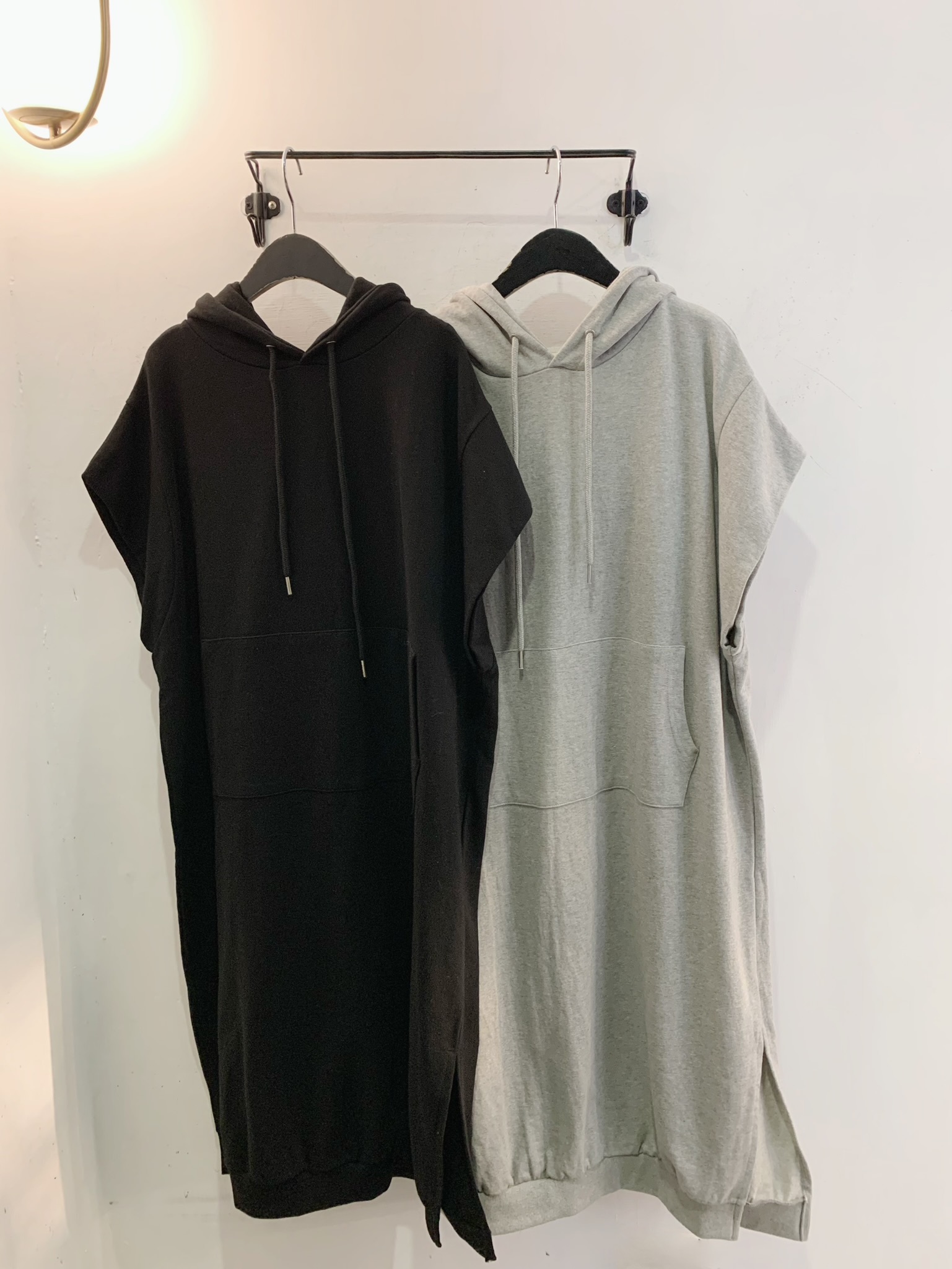 棉料短袖連帽洋裝