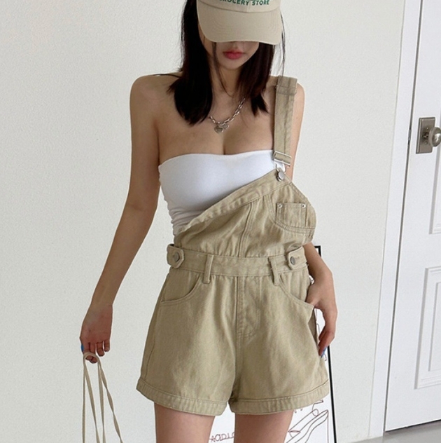 不對稱吊帶短褲(卡其/黑)