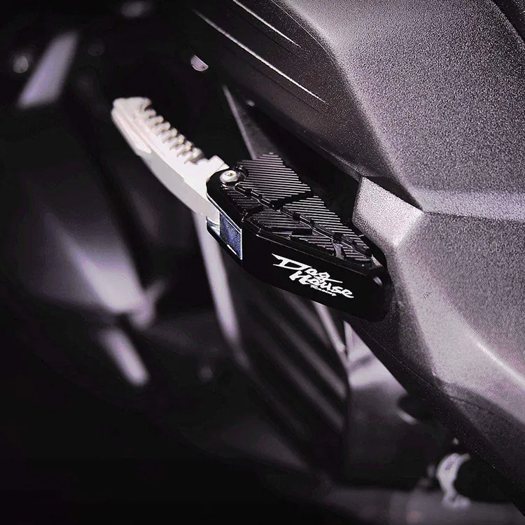 DOGHOUSE 惡搞手工廠 後移飛旋踏板組  FORCE2.0 / Augur / 勁戰六代 / 水冷BWS