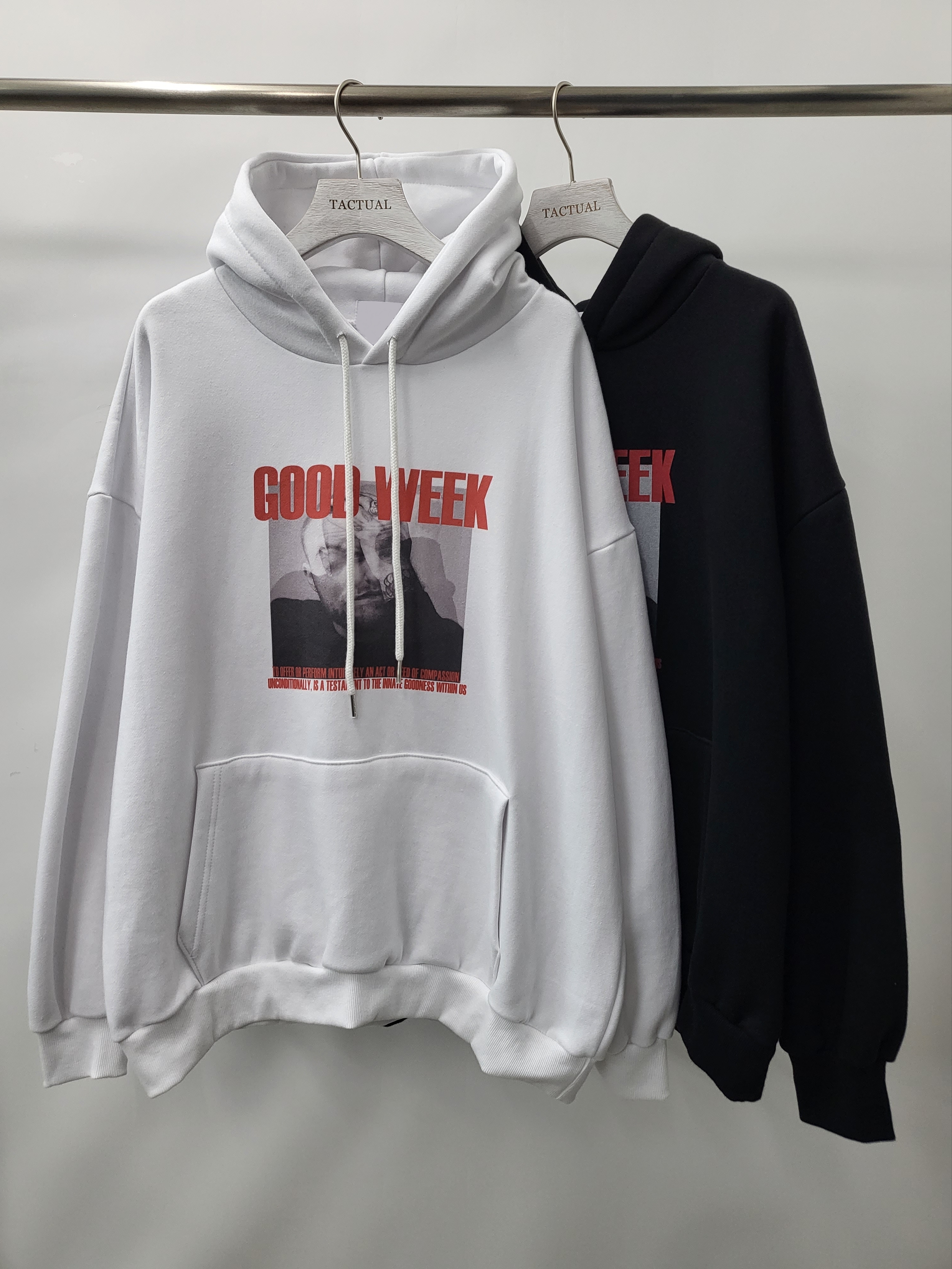 英文字圖案連帽衛衣(薄抓毛底) T5318