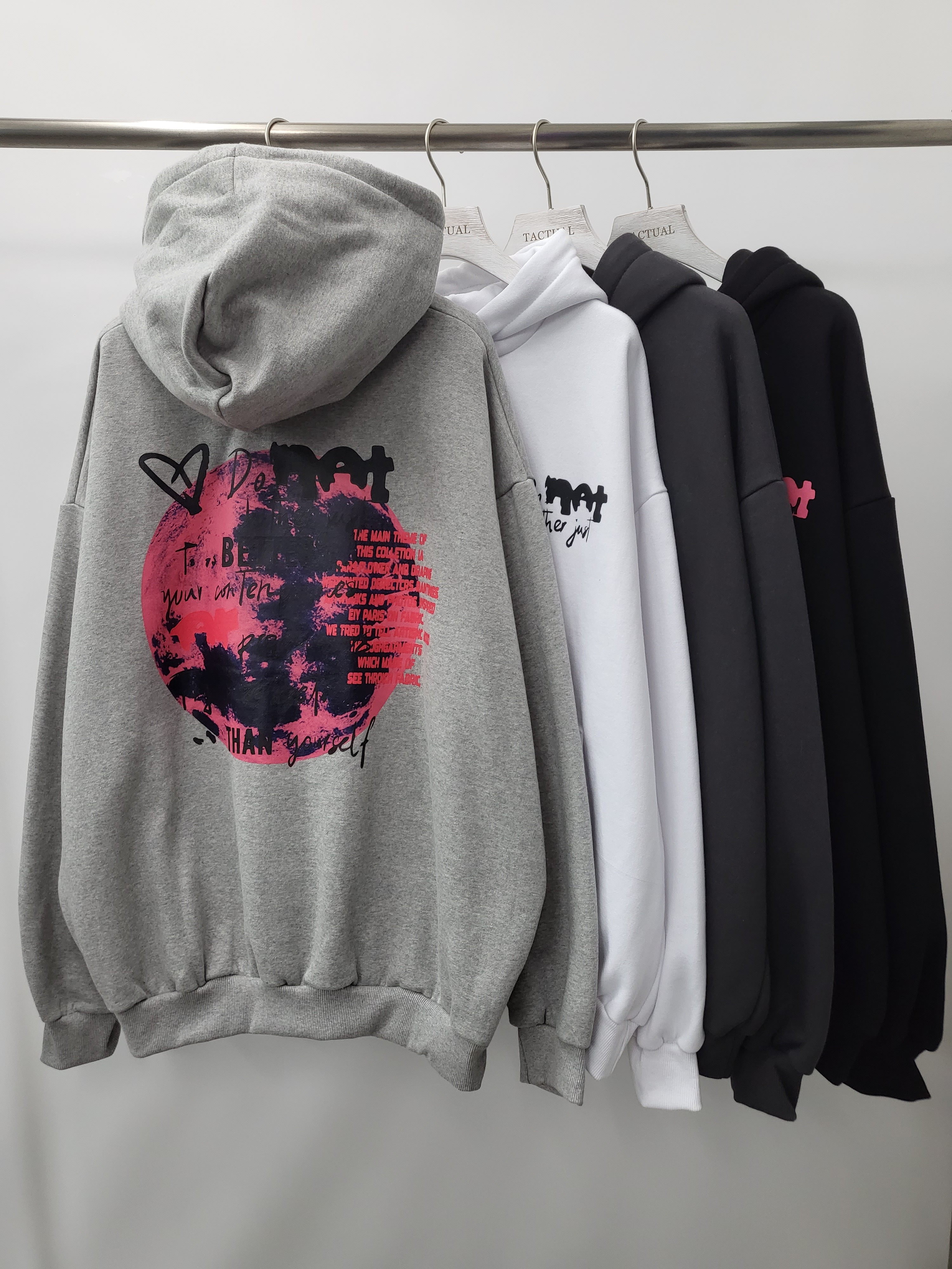 英文字圖案連帽衛衣(薄抓毛底) T5319