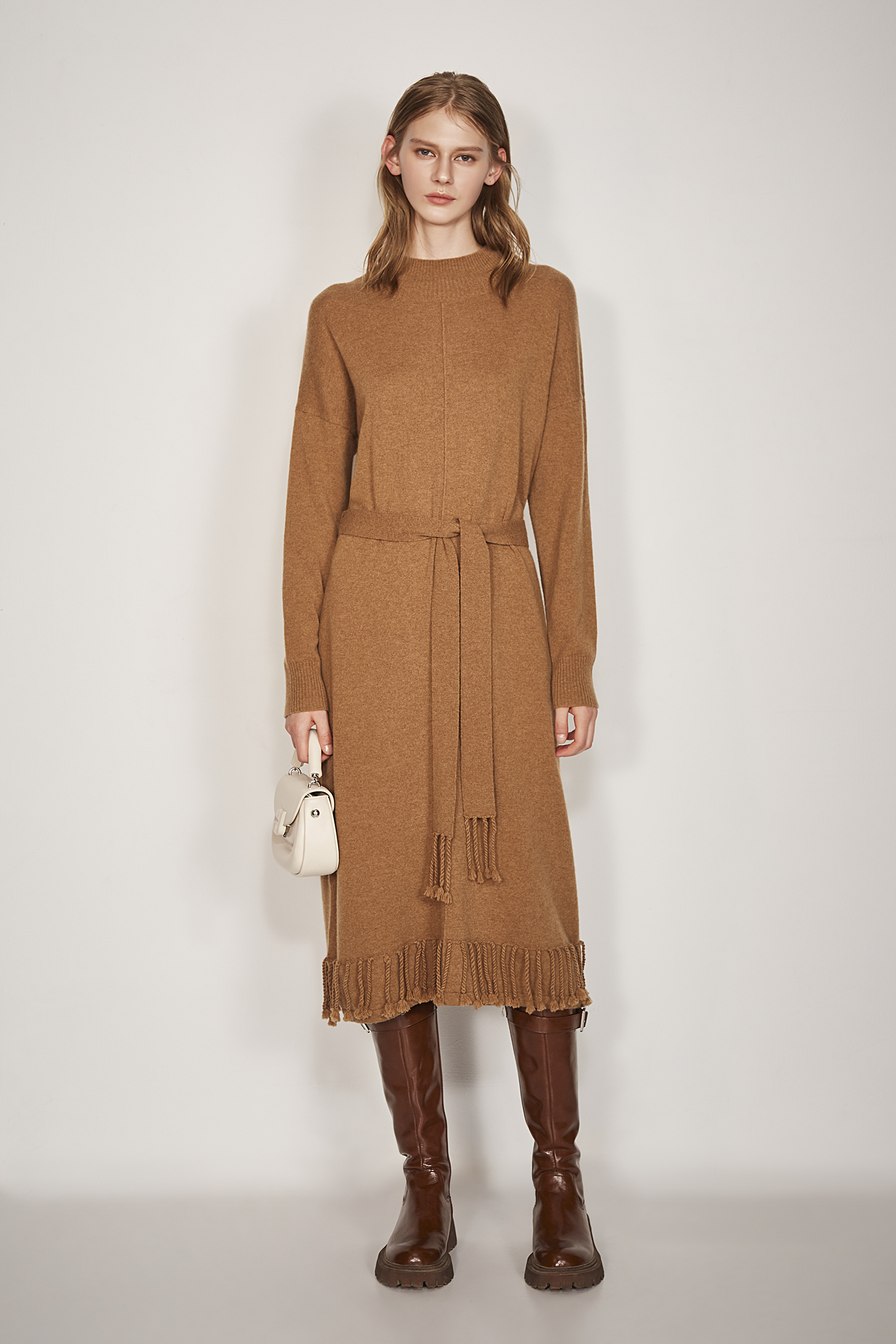 BC15218E1 駱駝商隊流蘇洋裝 (附綁帶)