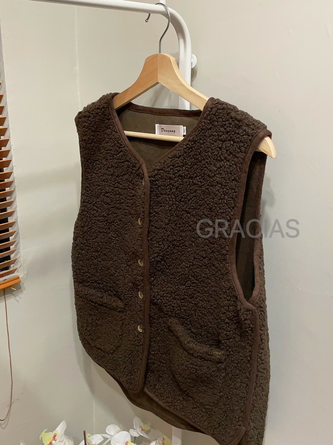 QQ毛絨絨背心四季都百搭-兩色現貨