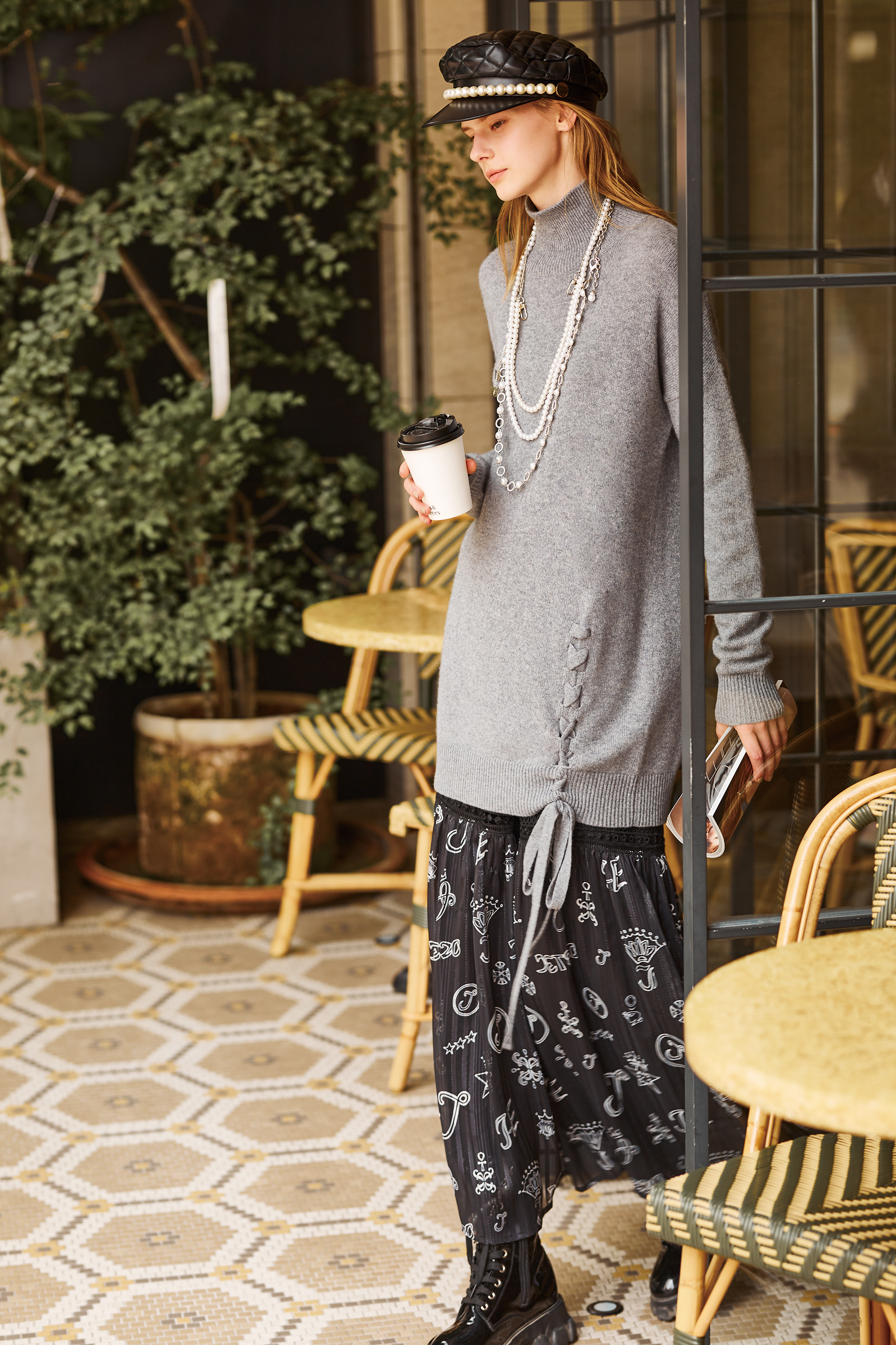 BC15213E1 駱駝商隊柔灰織層高領綁帶針織長上衣