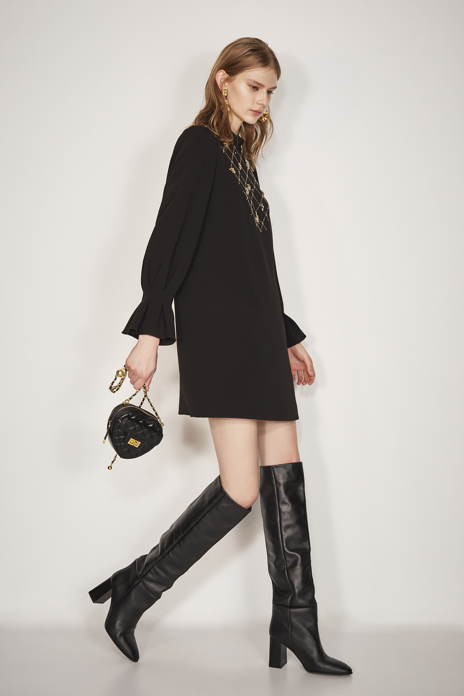 BC15050E1 夜宴珠光格珠飾高領A字洋裝