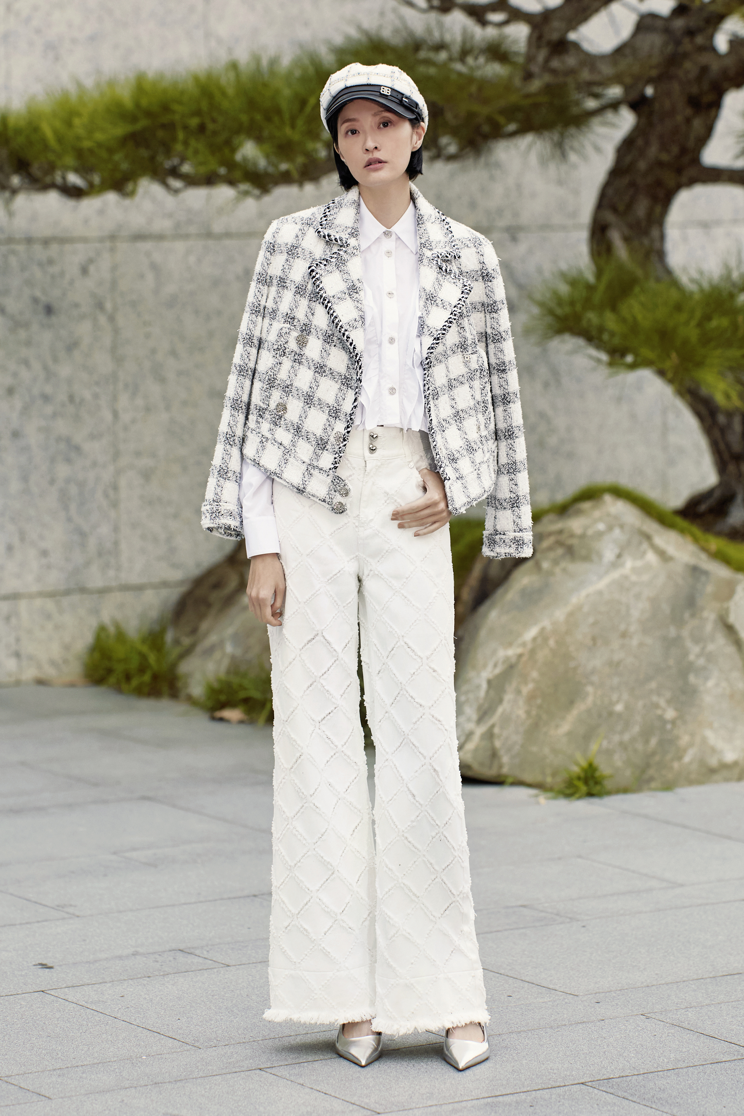 BC15111D1 巴黎白影靜奢格紋編織短版外套