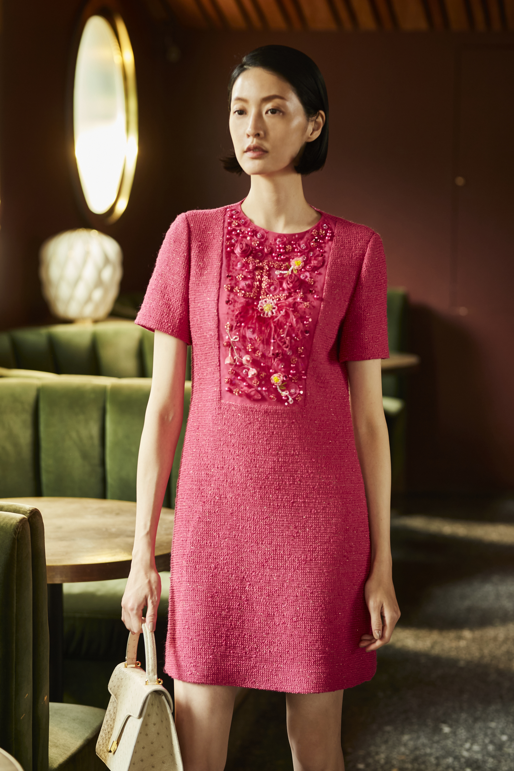 BC15130E1玫瑰山谷刺繡洋裝