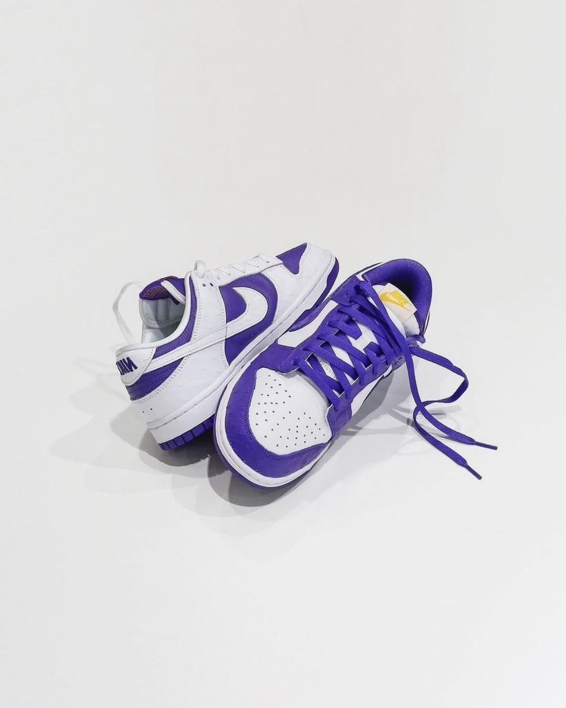 KTQ STORE ‧ NIKE DUNK 反勾 白紫 紫色 男女 拼接 陰陽 倒勾 DJ4636-100