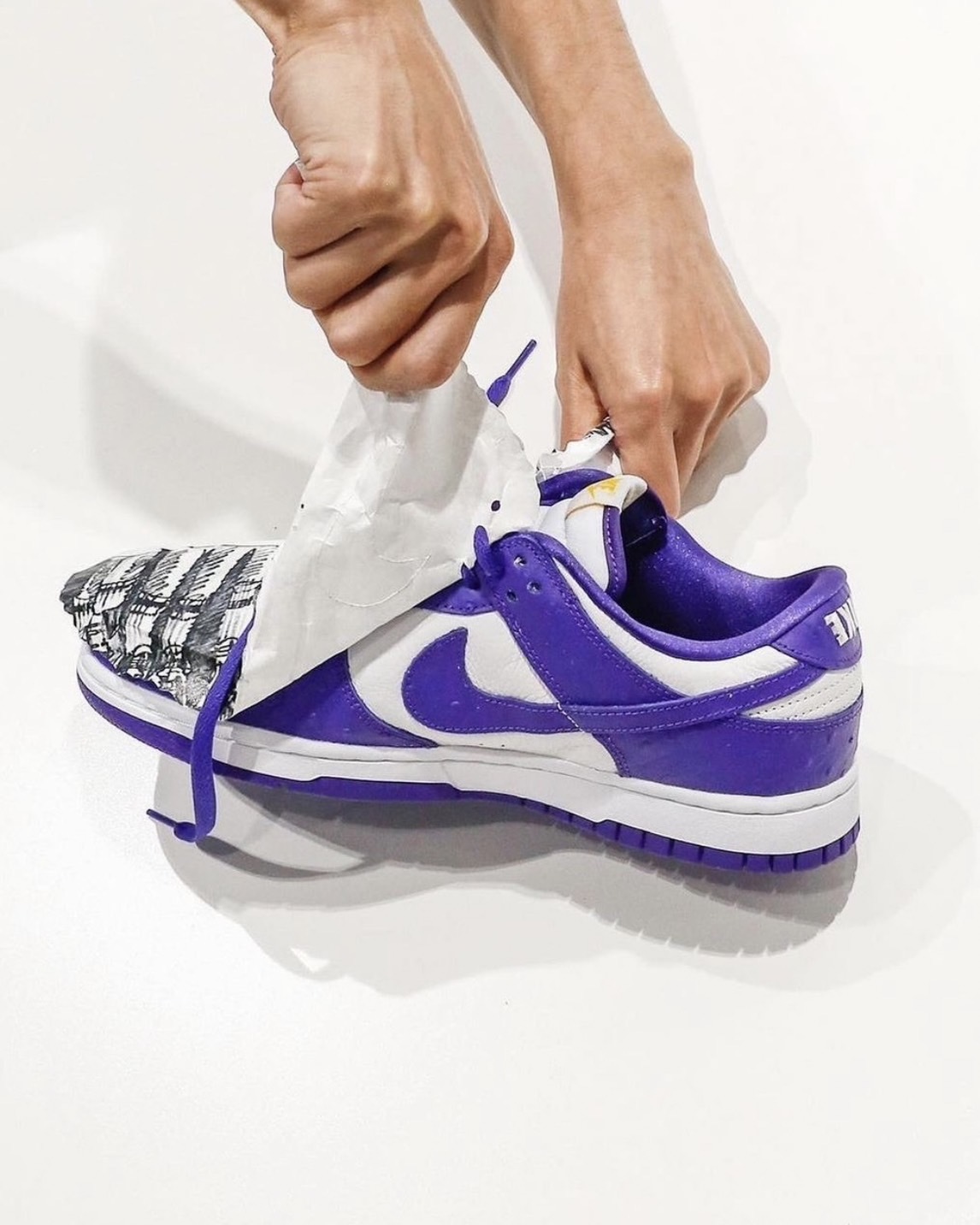 KTQ STORE ‧ NIKE DUNK 反勾 白紫 紫色 男女 拼接 陰陽 倒勾 DJ4636-100