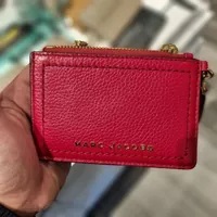 [S] MARC JACOBS S102L01RE22-629 GROOVE TOP ZIP WRISTLET,SAVVY RED, 196611020046 (SMJ227)