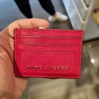 [S] MARC JACOBS S102L01FA21-629 PEBBLE LEATHER CARD CASE,SAVVY RED, 196611020183 (SMJ229)